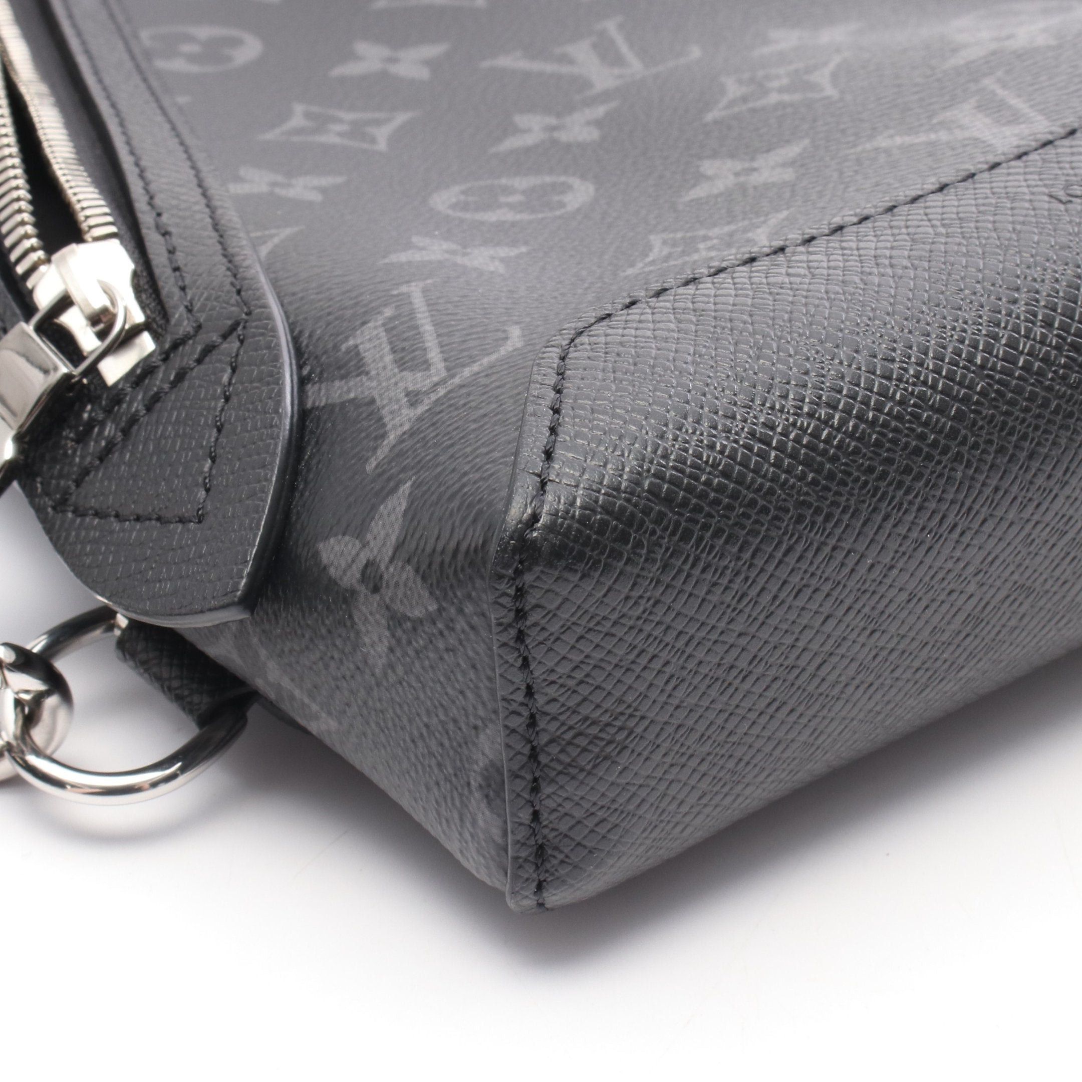 Louis Vuitton Louis Vuitton Duo Sling Bag Taigarama Body Leather Black Size ONE SIZE - 5 Thumbnail