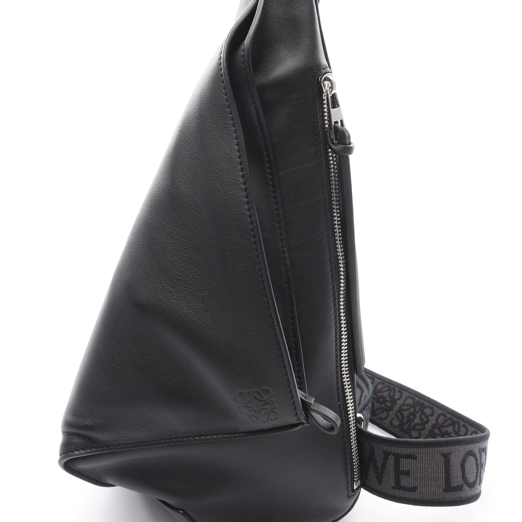 Loewe Loewe Anton Sling Body Bag Leather Black Size ONE SIZE - 9 Thumbnail