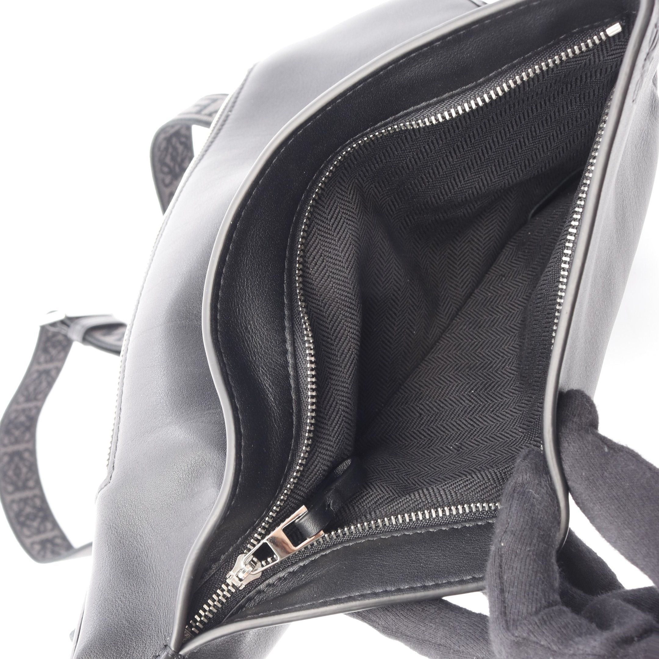 Loewe Loewe Anton Sling Body Bag Leather Black Size ONE SIZE - 4 Thumbnail