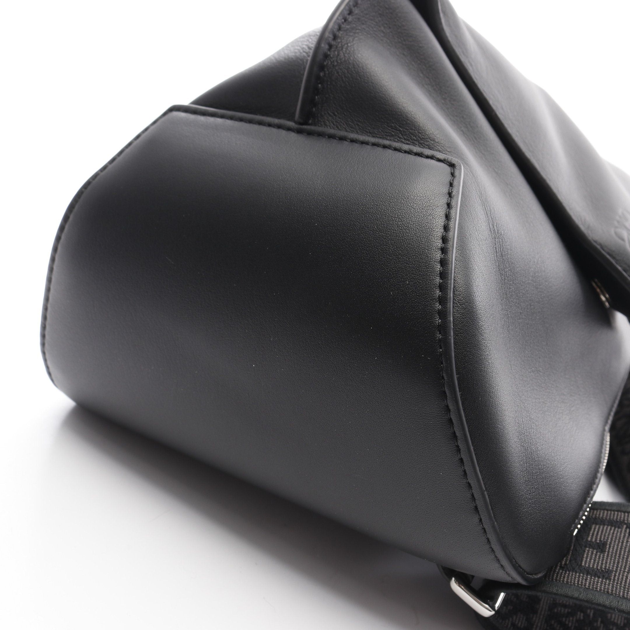 Loewe Loewe Anton Sling Body Bag Leather Black Size ONE SIZE - 8 Thumbnail