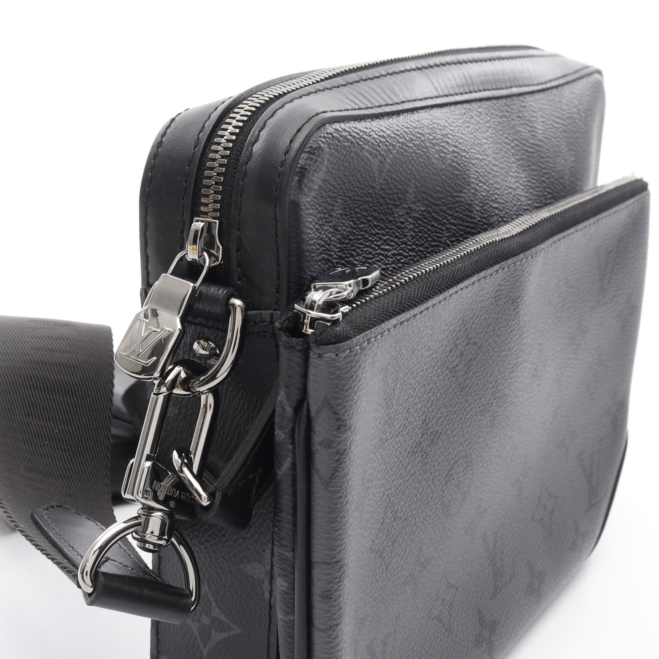 Louis Vuitton Louis Vuitton Trio Messenger Monogram Eclipse Shoulder Bag Leather Black Gray Size ONE SIZE - 6 Thumbnail