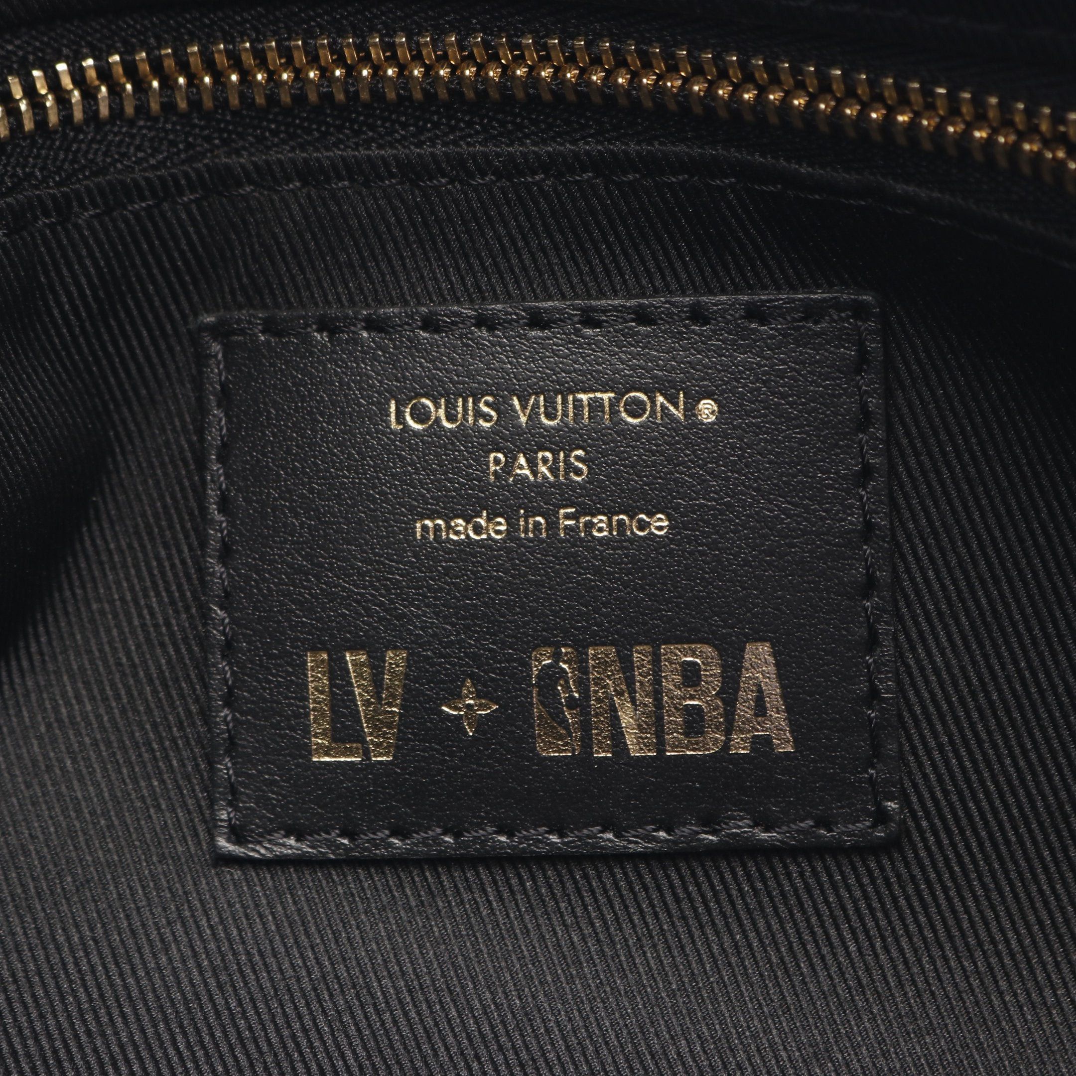 Louis Vuitton Louis Vuitton Louis Vuitton X Nba Cloakroom Dopp Kit Monogram Embossed Second Bag Handbag Leather Blue Multicolor Size ONE SIZE - 4 Thumbnail