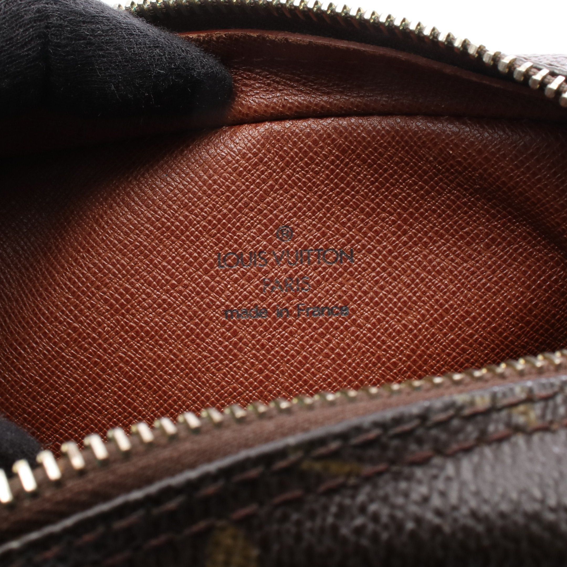 Louis Vuitton Louis Vuitton Amazon Monogram Shoulder Bag Leather Brown Size ONE SIZE - 4 Thumbnail