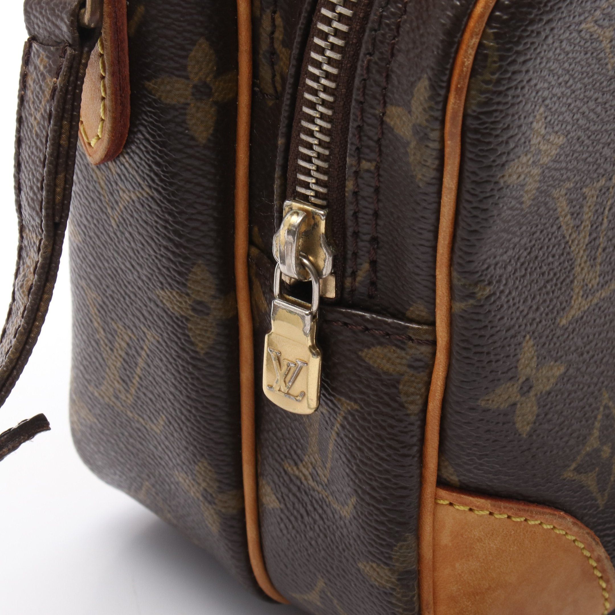Louis Vuitton Louis Vuitton Amazon Monogram Shoulder Bag Leather Brown Size ONE SIZE - 7 Thumbnail