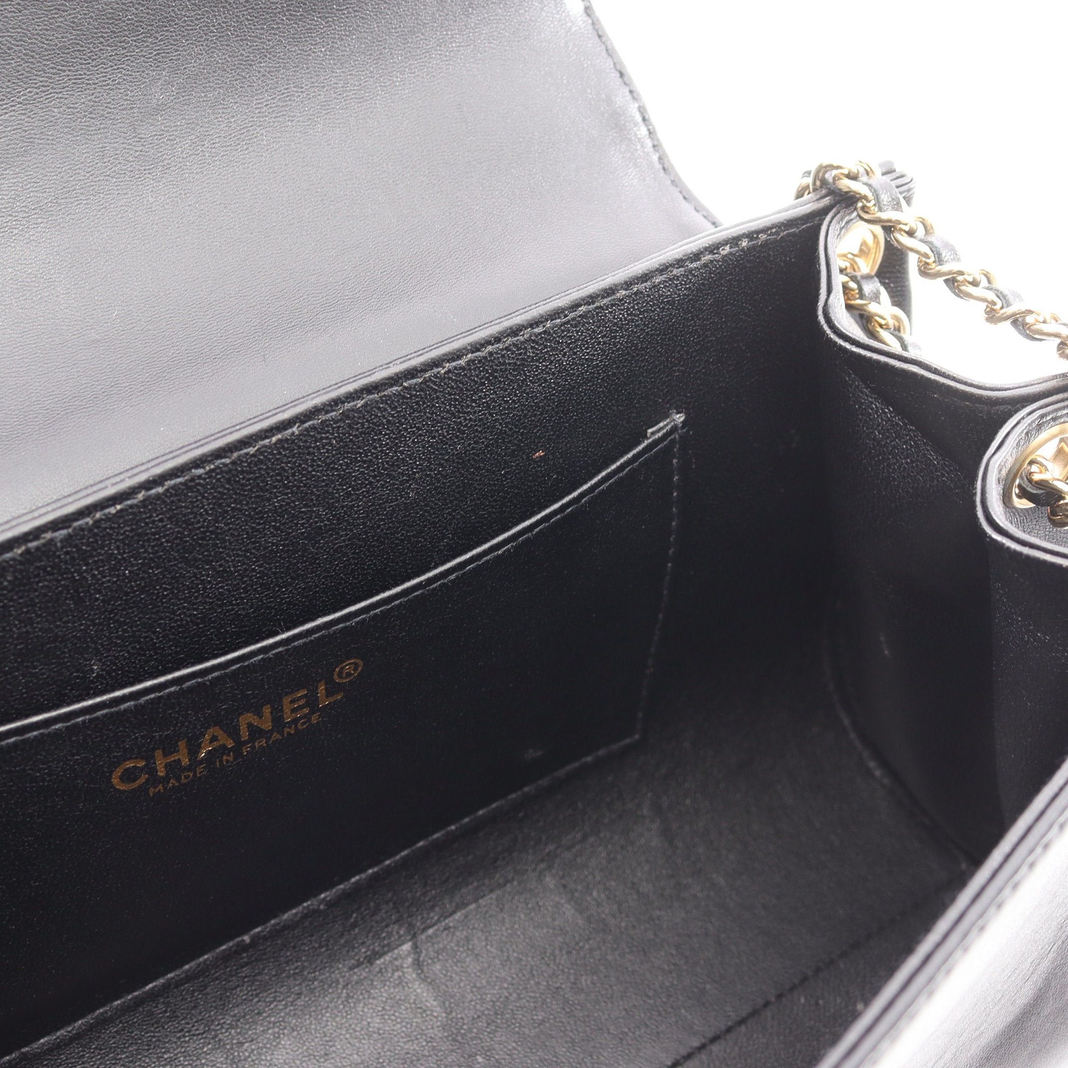 Chanel Chanel 2.55 Chocolate Bar Double Chain Shoulder Bag Lambskin Black Gold Hardware Size ONE SIZE - 6 Thumbnail