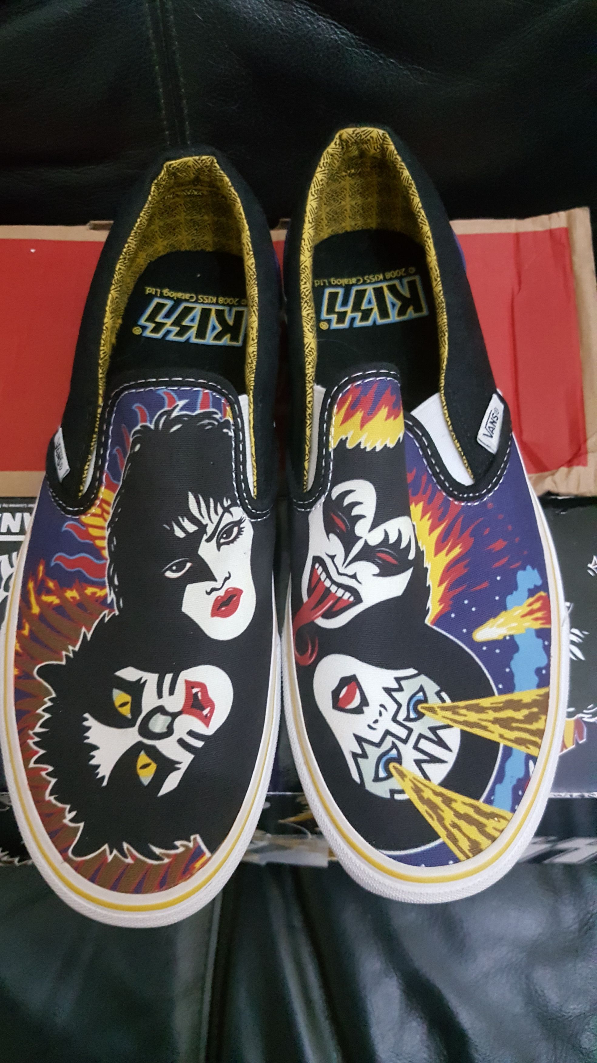 Kiss vans shoes hotsell