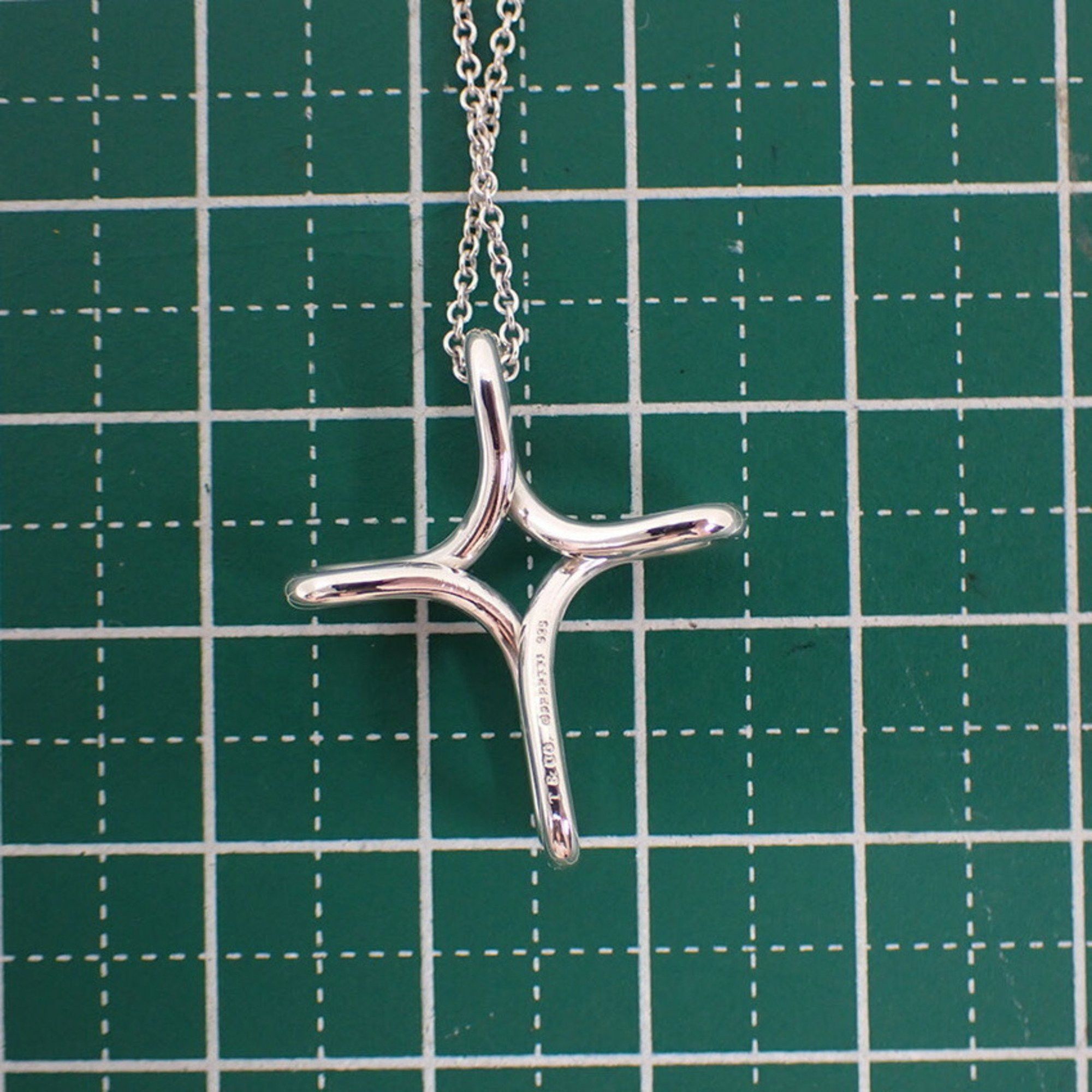Tiffany & Co. Tiffany & Co Croix romain necklace Size ONE SIZE - 11 Thumbnail