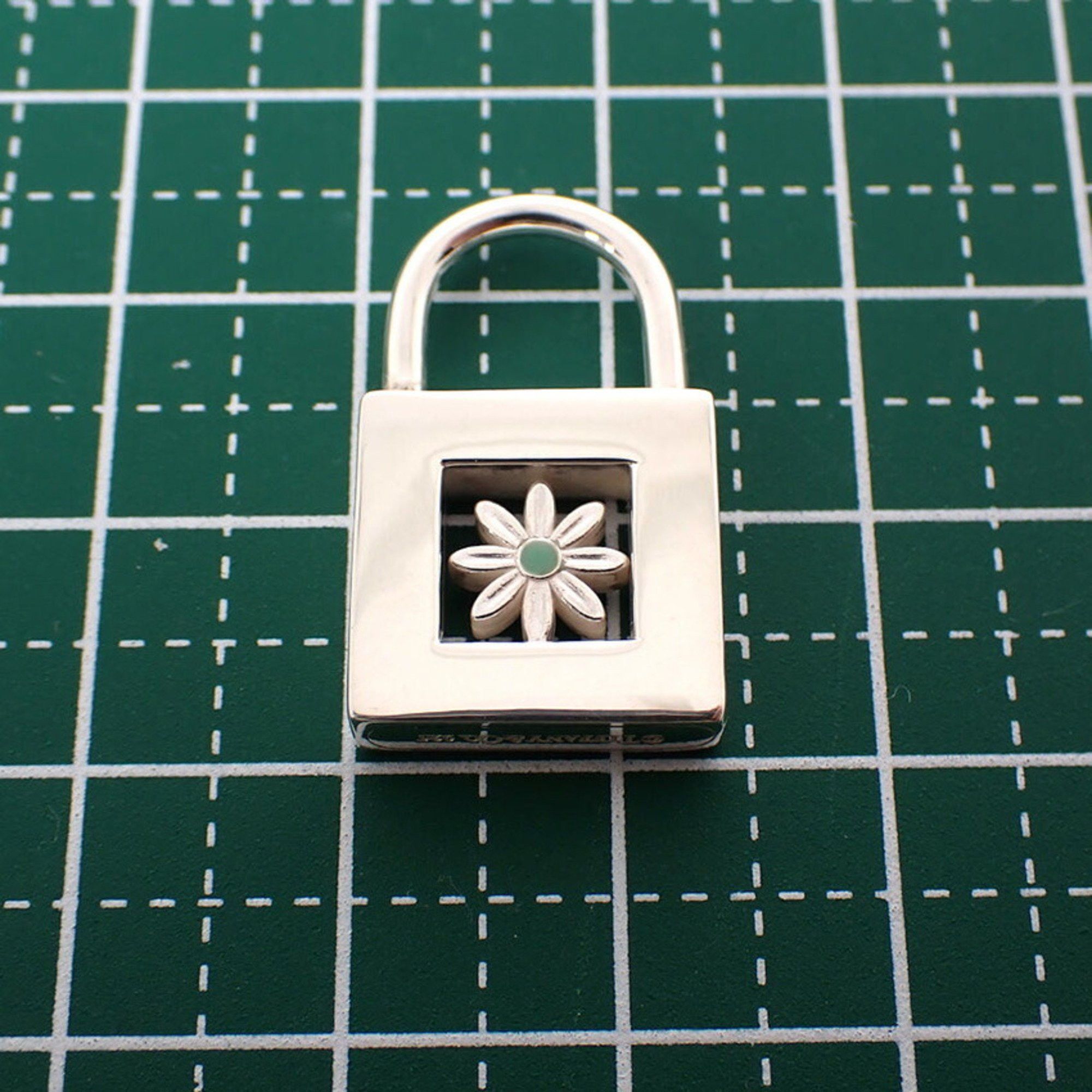 Tiffany & Co. Tiffany & Co Lock pendant Size ONE SIZE - 4 Thumbnail
