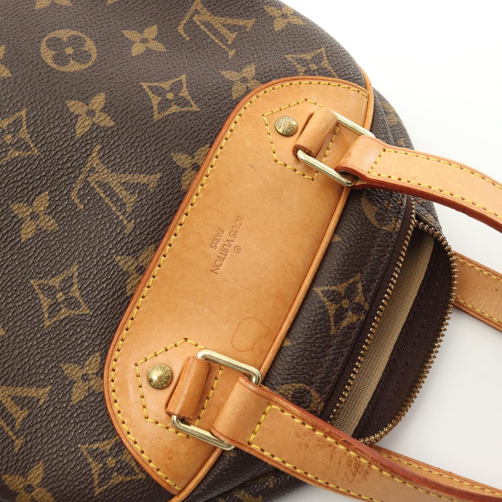 Louis Vuitton Louis Vuitton Louis Vuitton Excursion Monogram Handbag Canvas Handbag M41450 Size ONE SIZE - 8 Thumbnail
