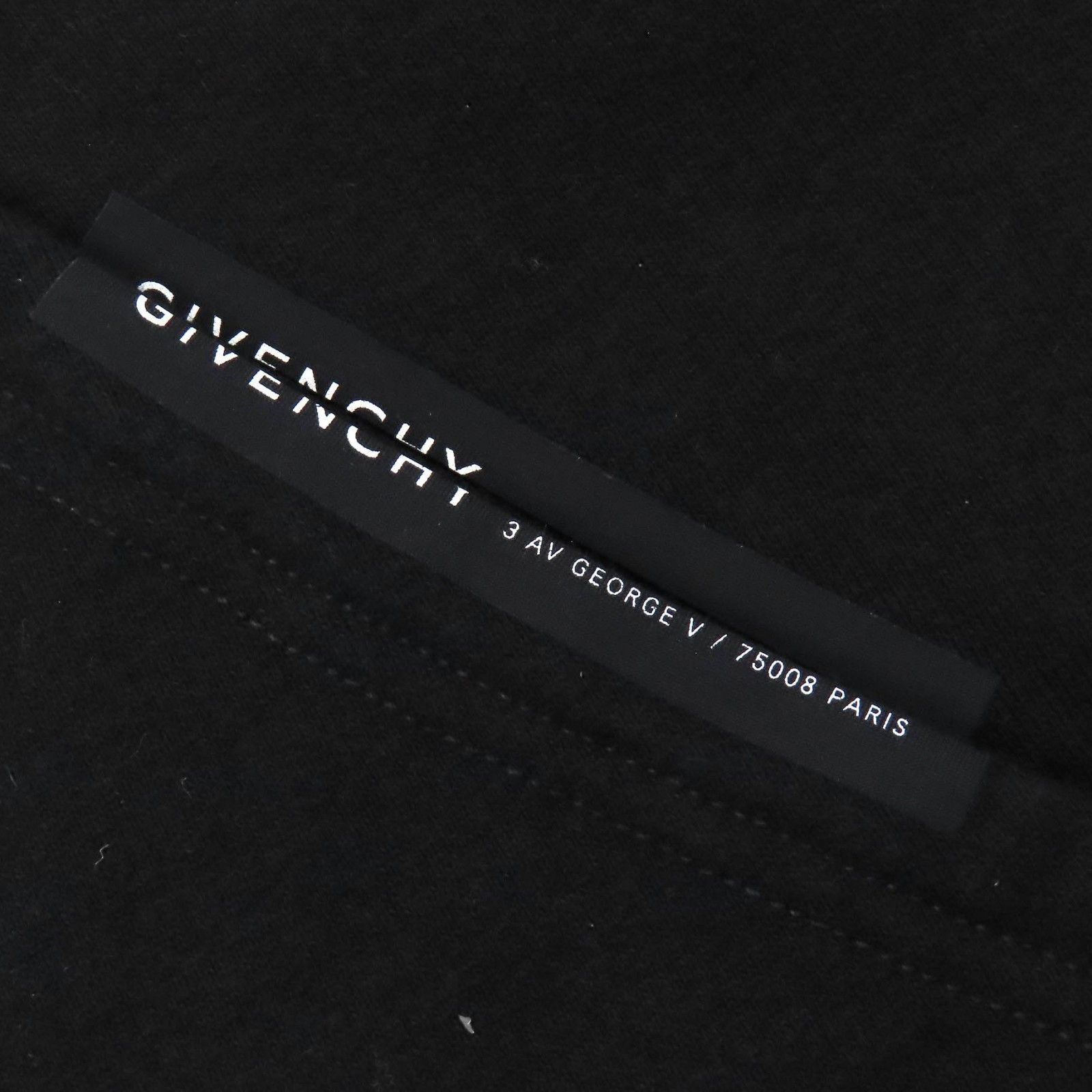 Givenchy Givenchy Givenchy Logo Pullover Cotton Hoodie Cotton Sweatshirts & Hoodies BMJ066305B Size ONE SIZE - 4 Thumbnail