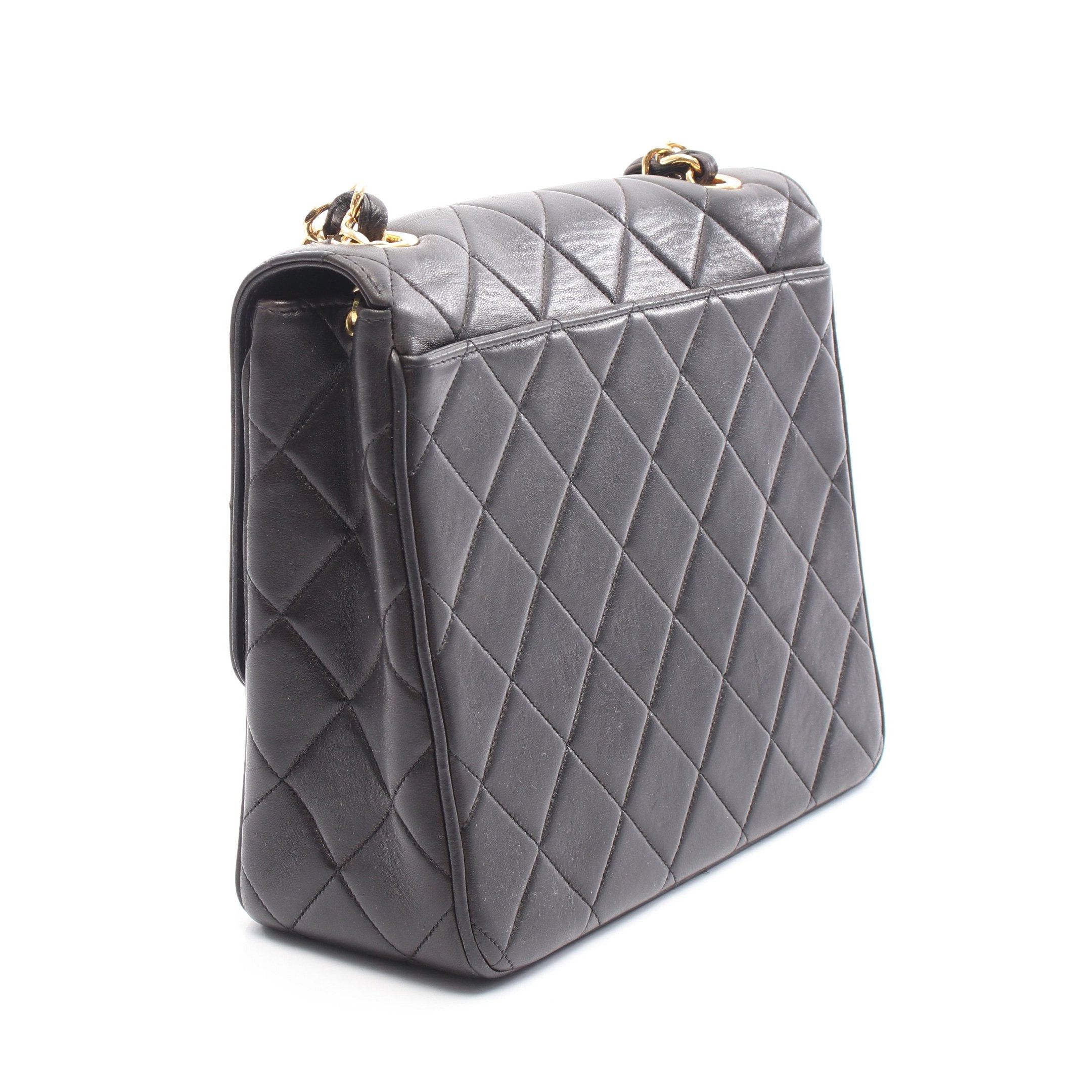 Chanel Chanel Big Coco Matelasse Chain Shoulder Bag Lambskin Black Gold Hardware Size ONE SIZE - 2 Thumbnail