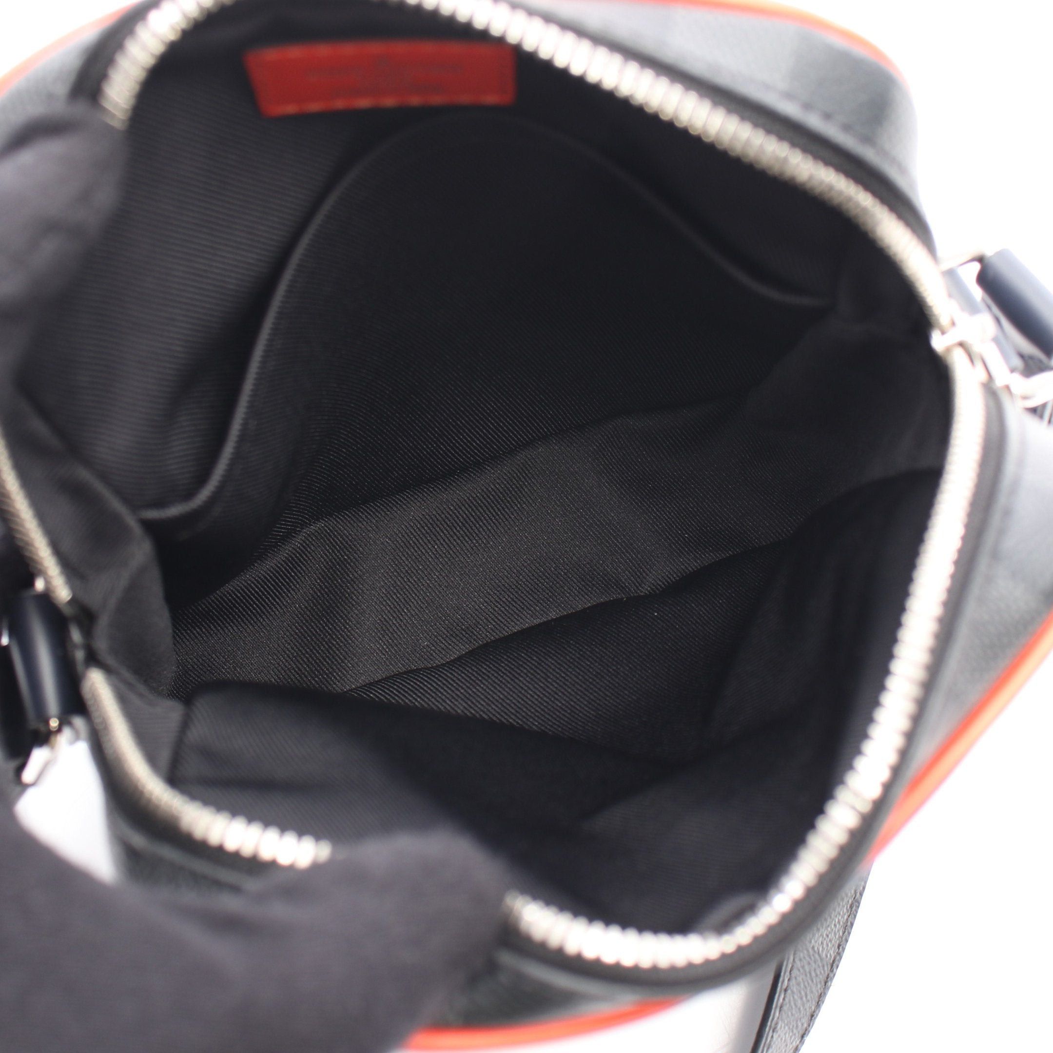 Louis Vuitton Louis Vuitton Danube Pm Epi Damier Graphite Shoulder Bag Leather Dark Blue Black Size ONE SIZE - 3 Thumbnail