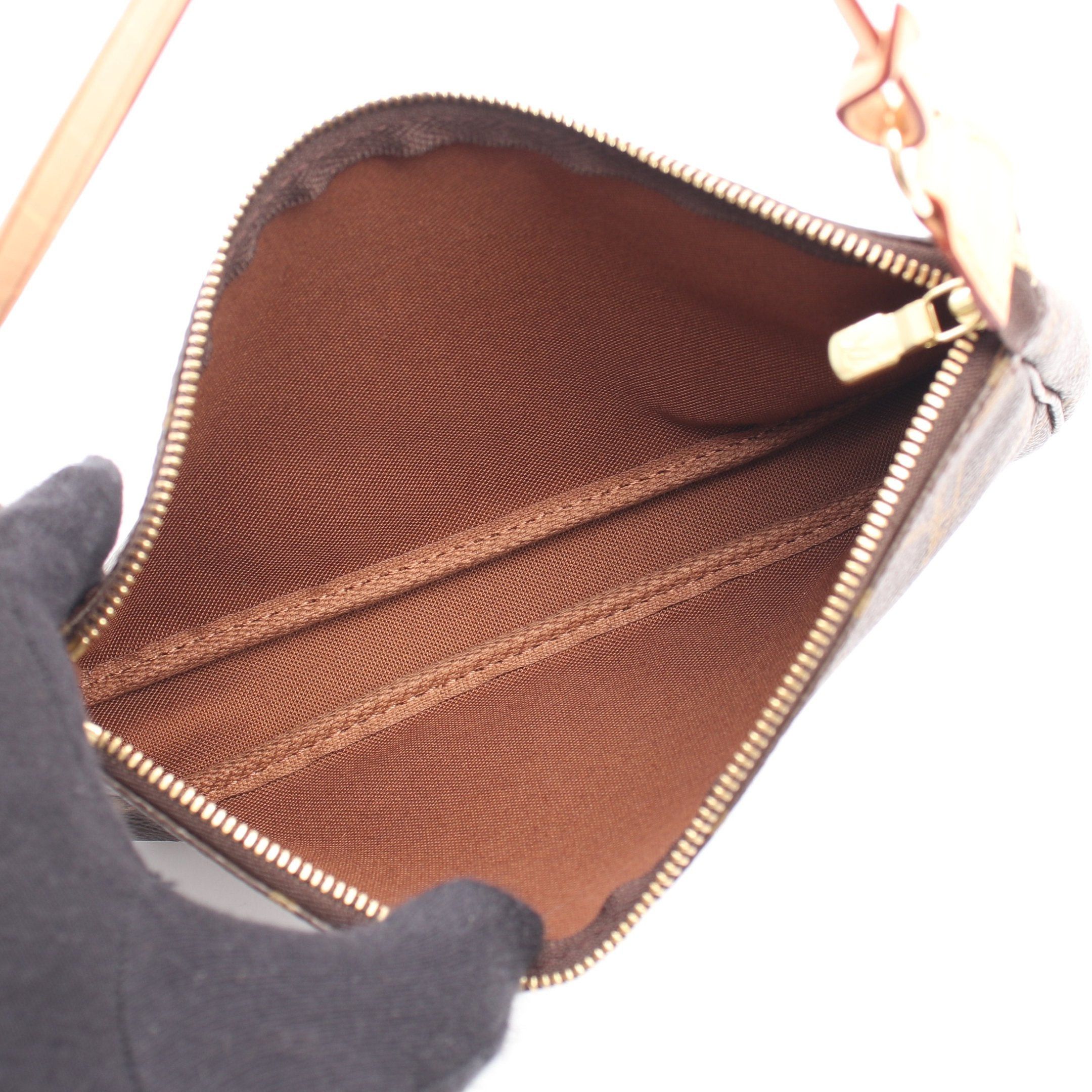 Louis Vuitton Louis Vuitton Pochette Accessoires Monogram Handbag Leather Brown Size ONE SIZE - 3 Thumbnail
