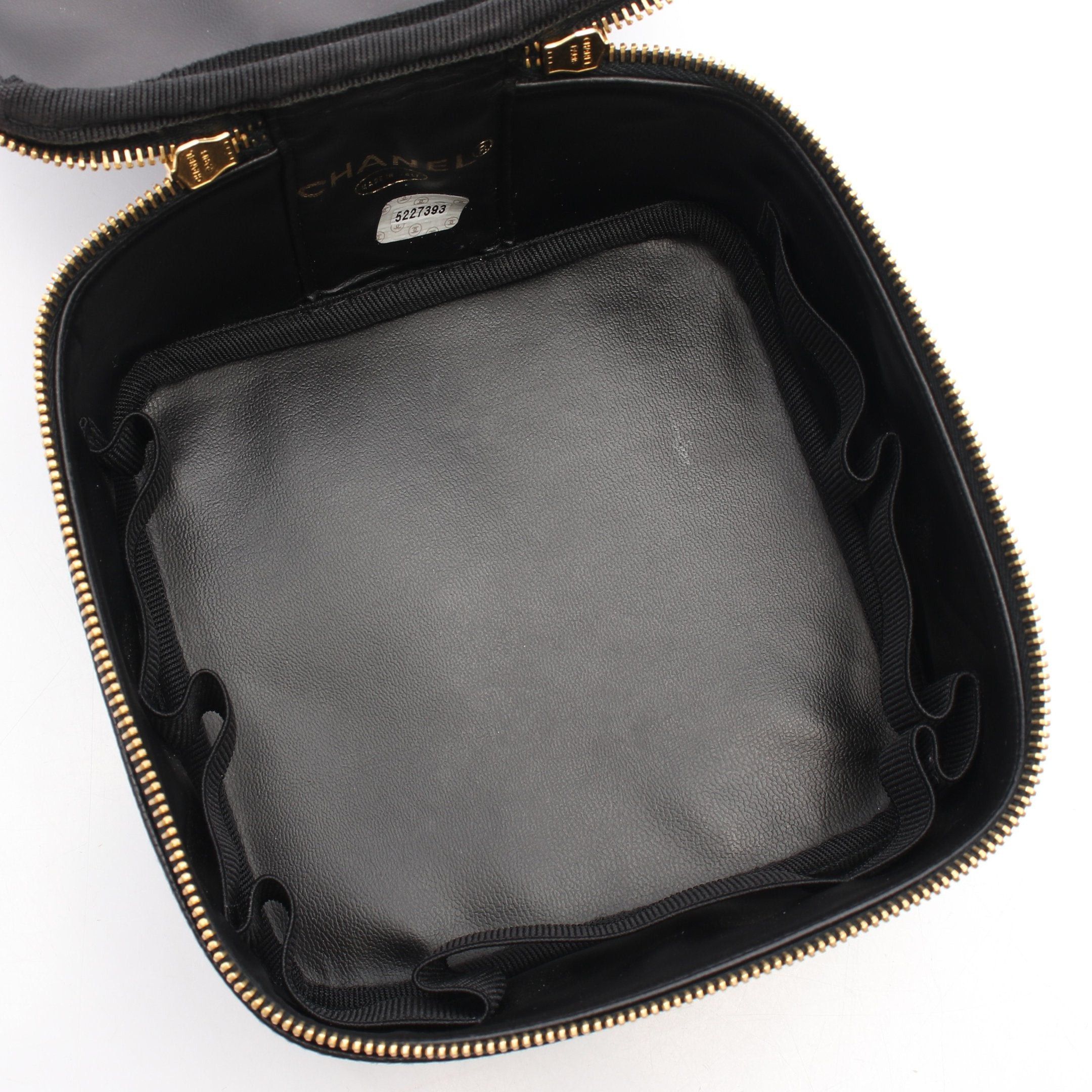 Chanel Chanel Coco Mark Vanity Bag Caviar Skin Black Gold Hardware Size ONE SIZE - 3 Thumbnail