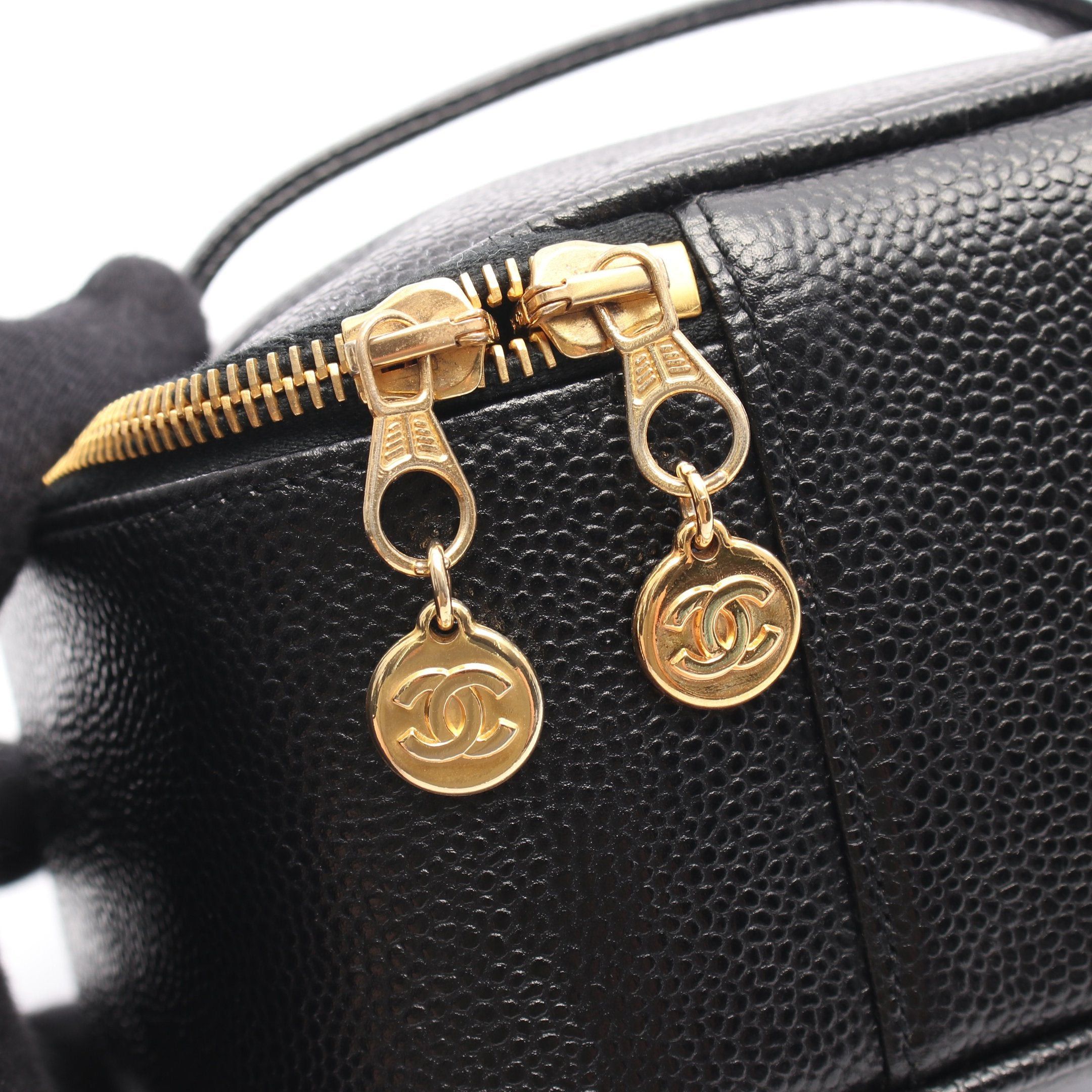 Chanel Chanel Coco Mark Vanity Bag Caviar Skin Black Gold Hardware Size ONE SIZE - 7 Thumbnail