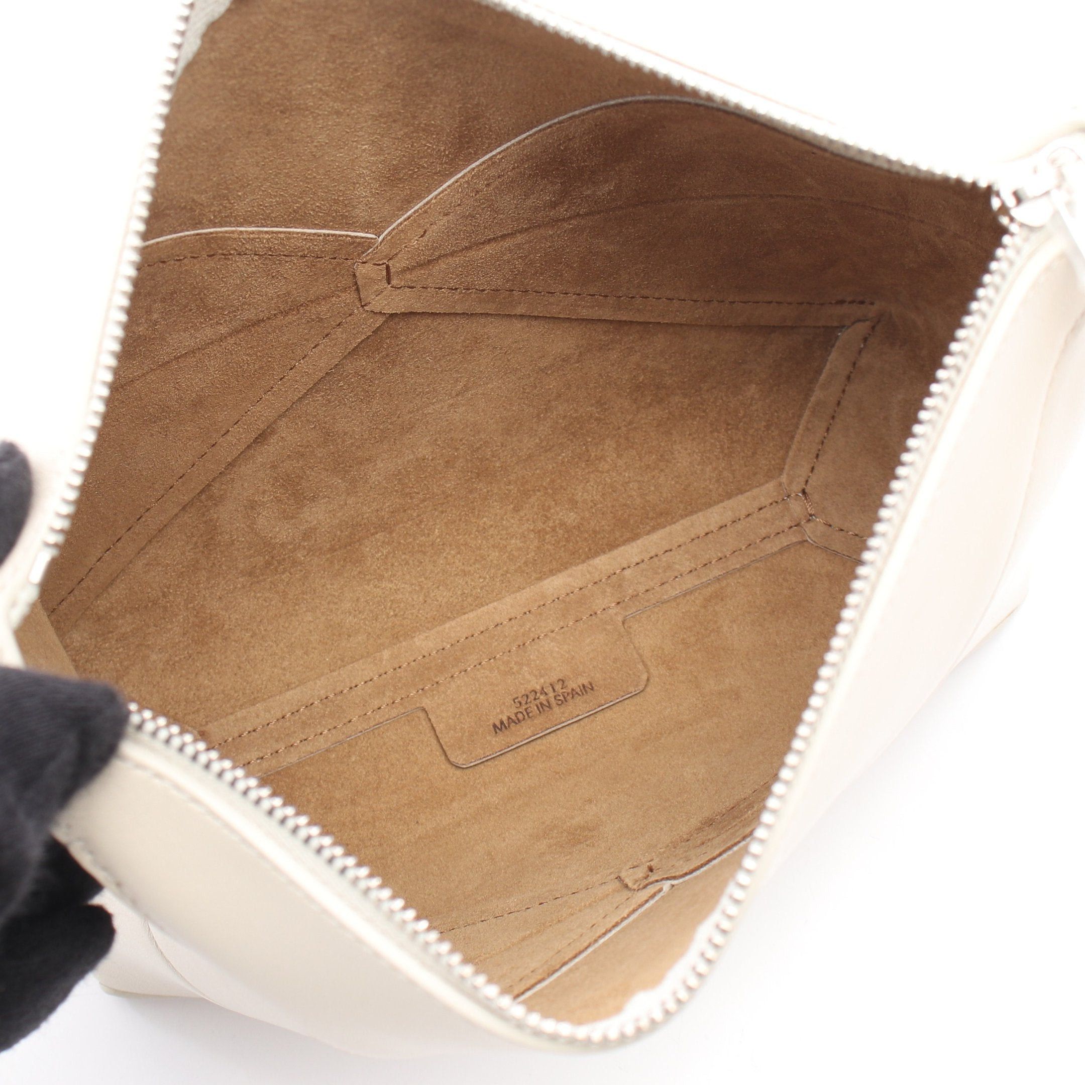 Loewe Loewe Puzzle Fold Pouch Clutch Bag Leather White Size ONE SIZE - 3 Thumbnail