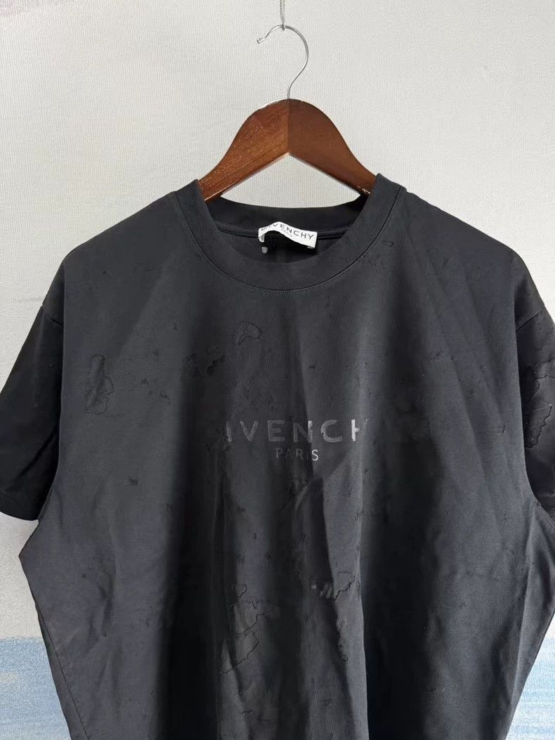 Givenchy Givenchy Black Short Sleeve T-Shirt M Size Size US M / EU 48-50 / 2 - 2 Thumbnail