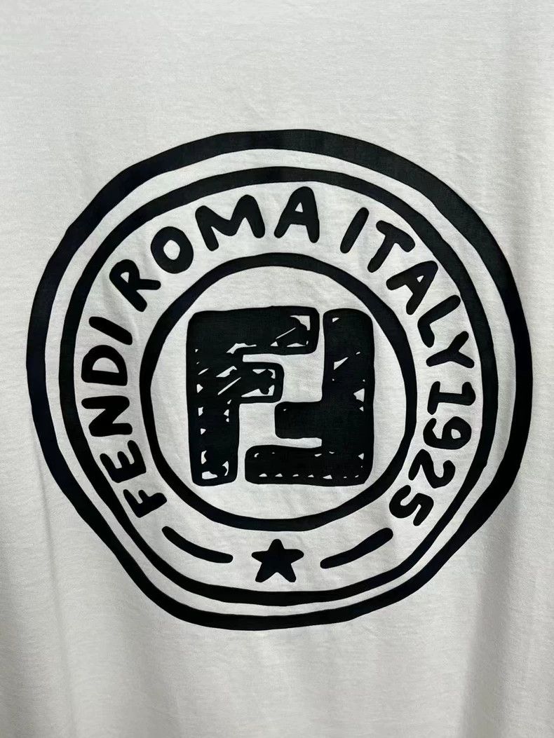 Louis Vuitton Fendi Roma Print Short Sleeve T-Shirt Size US XL / EU 56 / 4 - 3 Thumbnail