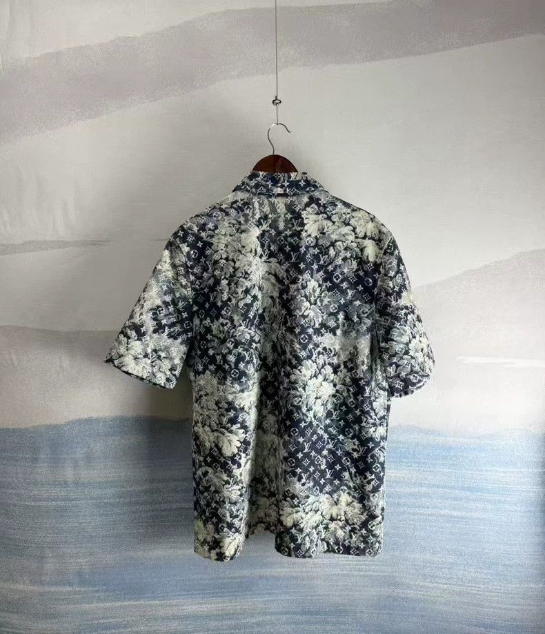 Louis Vuitton Louis Vuitton Floral Short Sleeve Shirt L Size US L / EU 52-54 / 3 - 3 Thumbnail