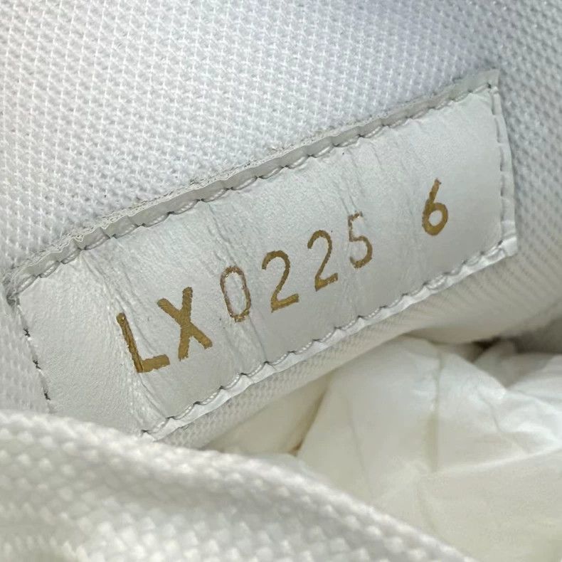 Louis Vuitton Louis Vuitton LV Trainer Multicolor Sneakers Size US 6 / EU 39 - 7 Thumbnail
