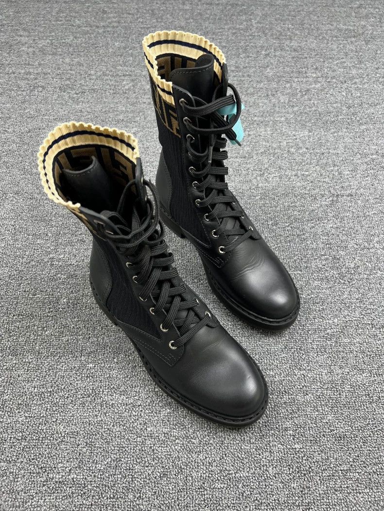 Fendi Fendi Classic Logo Short Boots Size 37 Size US 7.5 / EU 40-41 - 2 Thumbnail