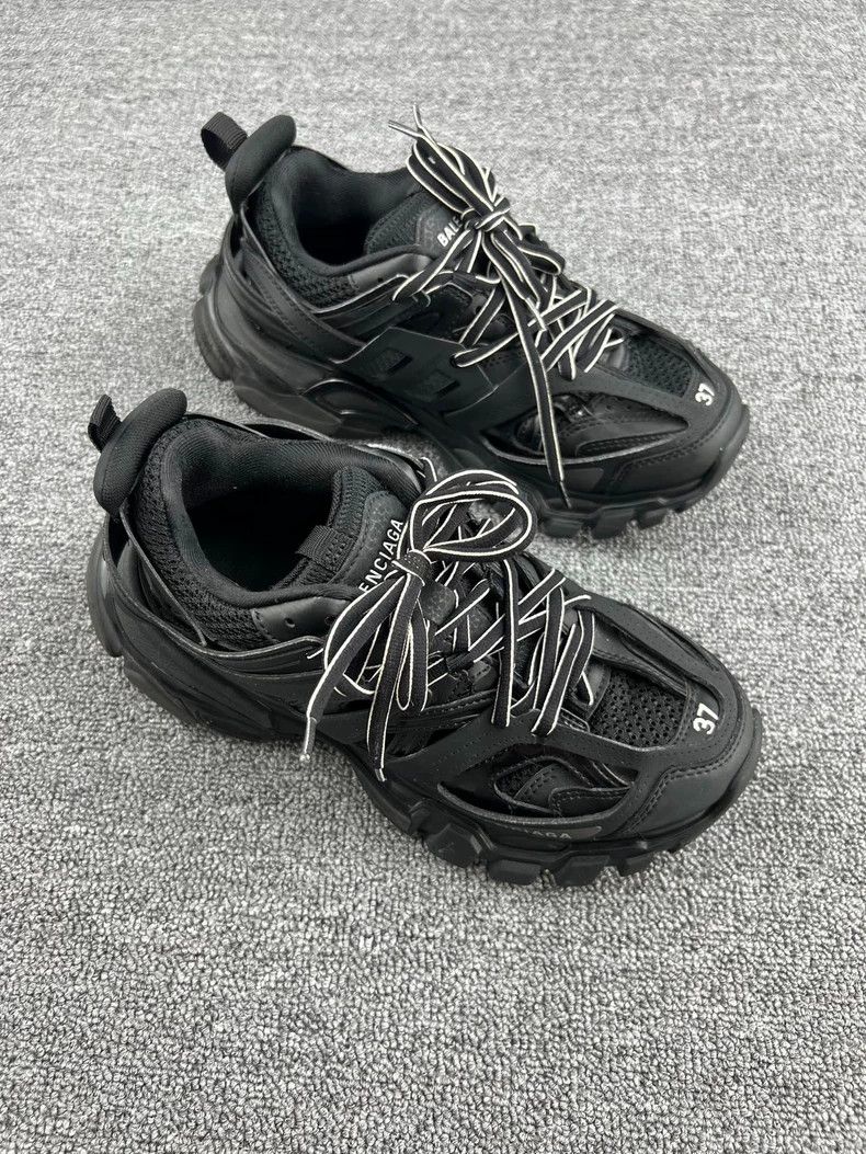 Balenciaga Balenciaga Black Track Dad Sneakers Size 37 Size US 6 / EU 39 - 2 Thumbnail