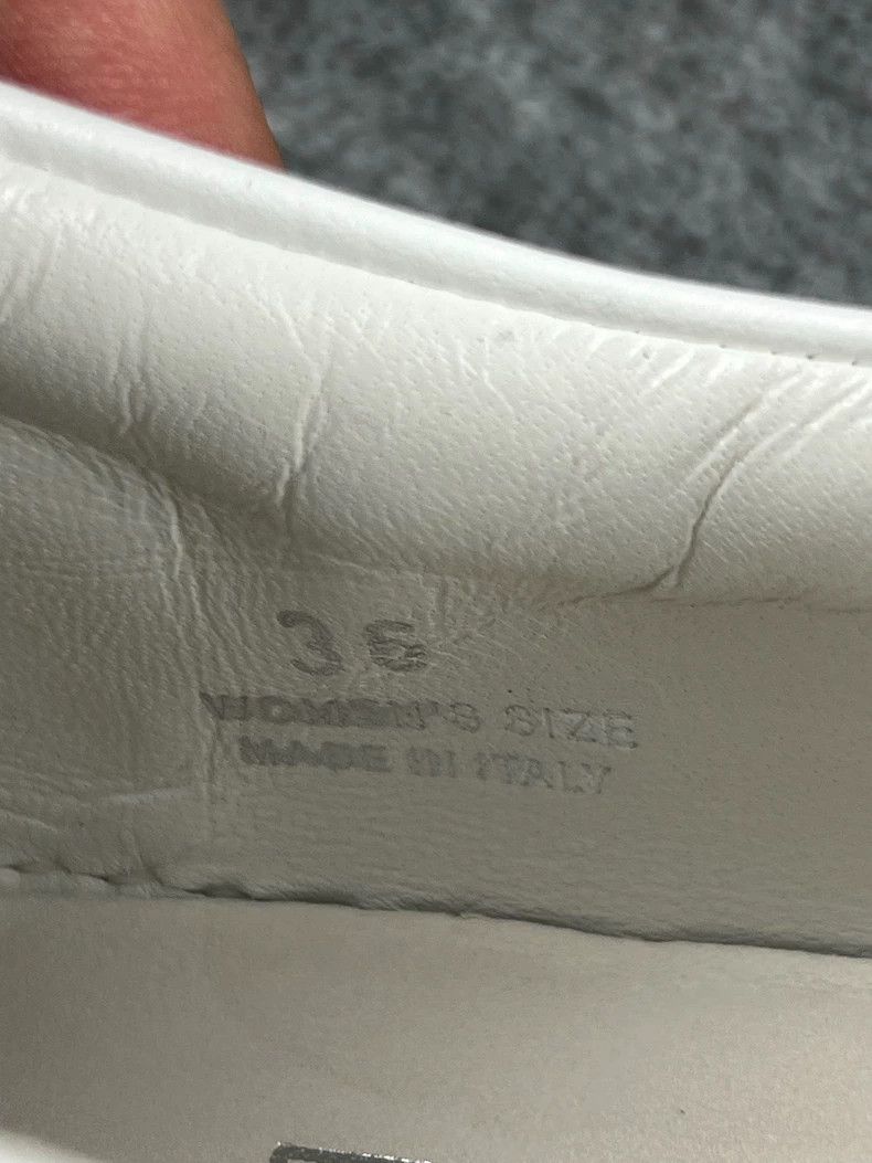 Common Projects Stylish White Sneakers with Decorative Buckle Size US 5.5 / EU 38 - 6 Thumbnail
