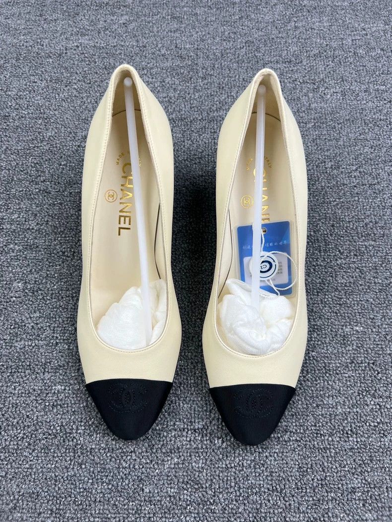 Chanel New Chanel Pearl High Heel Shoes Size 37.5 Size US 7.5 / EU 40-41 - 3 Thumbnail
