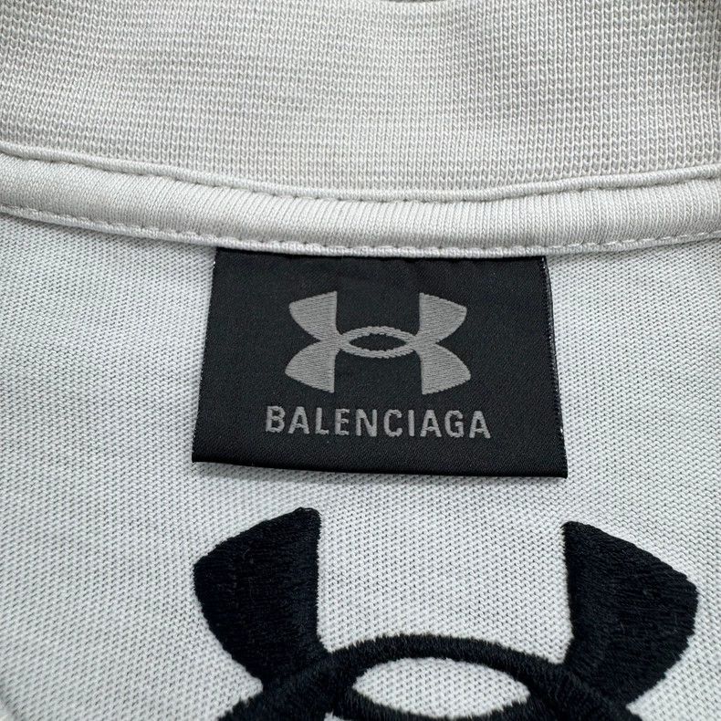Balenciaga Balenciaga Embroidered Short Sleeve T-Shirt Size US L / EU 52-54 / 3 - 4 Thumbnail
