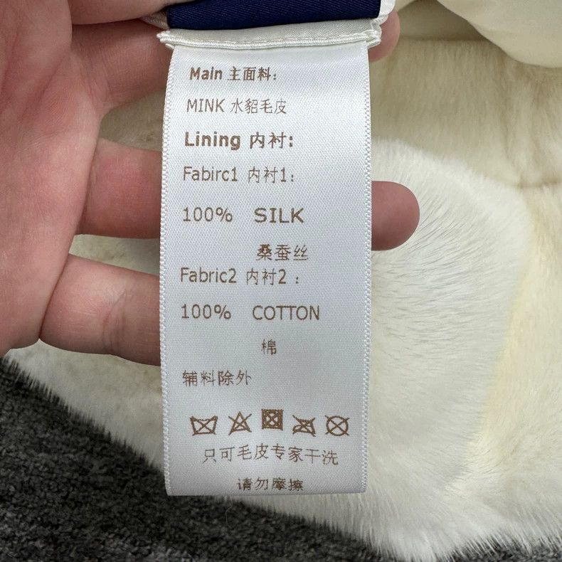 Louis Vuitton Louis Vuitton White Mink Jacket for Sale Size US XXL / EU 58 / 5 - 5 Thumbnail