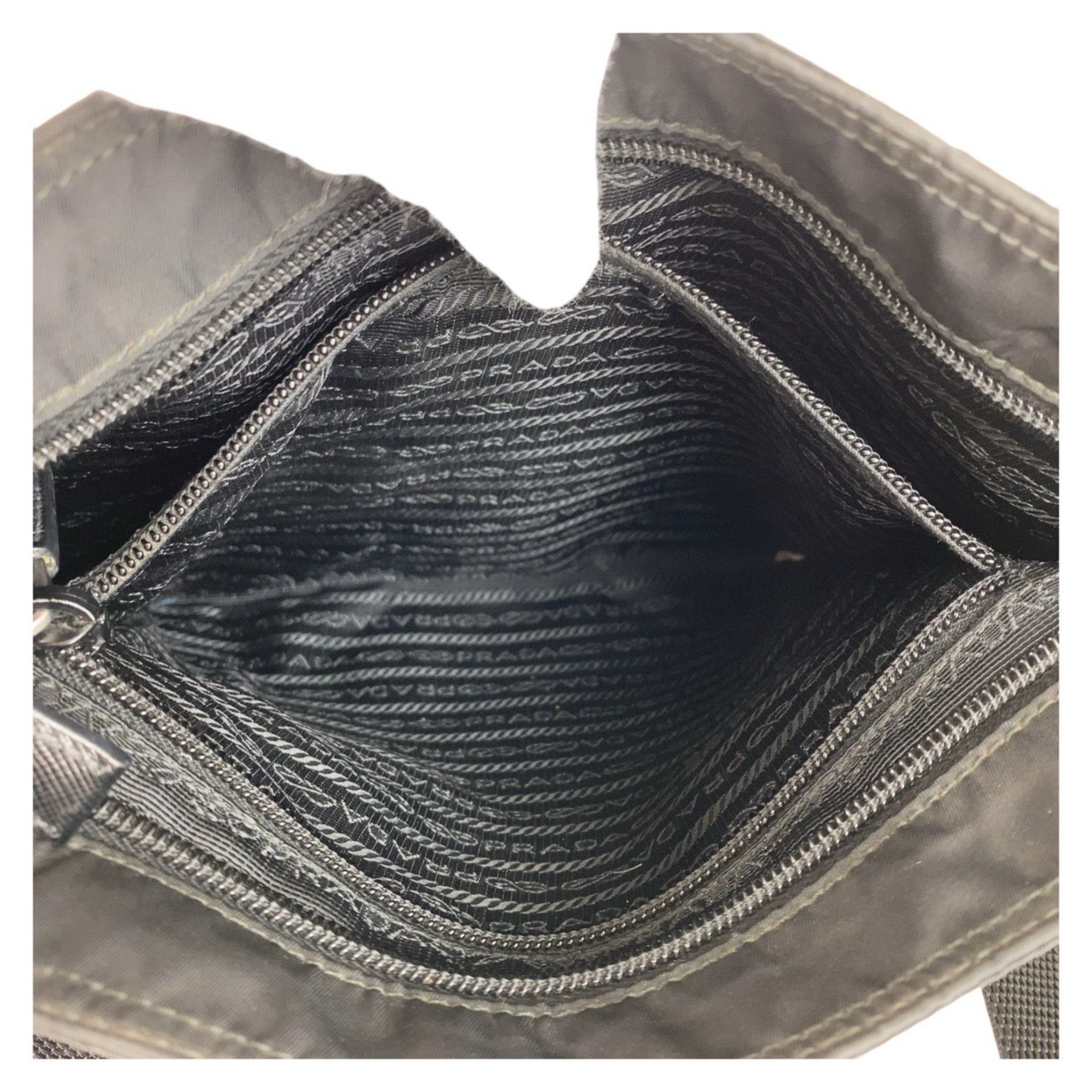 Prada Prada Re-Nylon shoulder Size ONE SIZE - 8 Thumbnail
