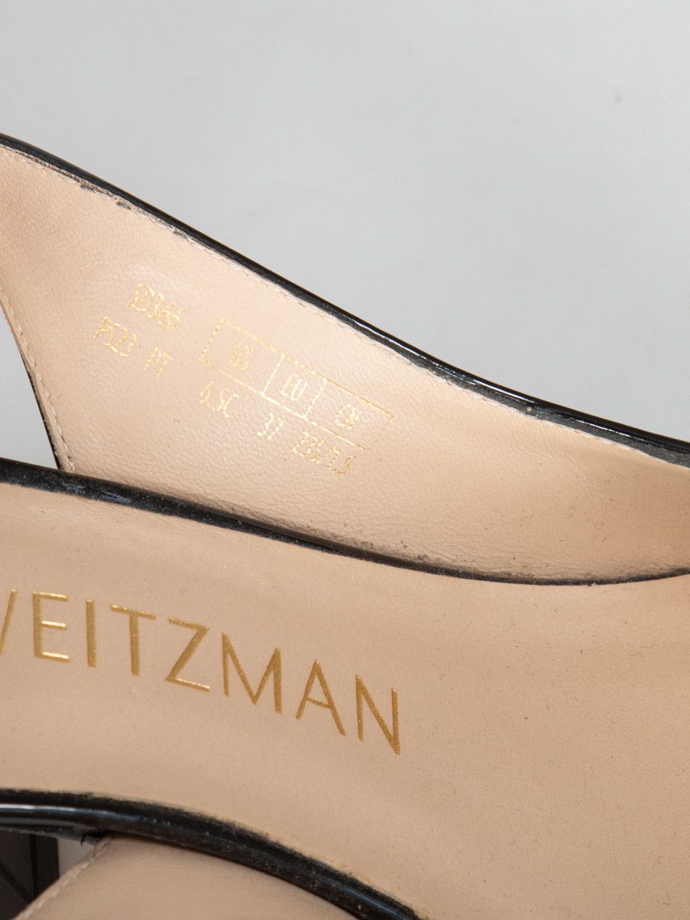 Stuart Weitzman Black Patent Round Toe Slingback Heels Size US 6.5 / IT 36.5 - 6 Thumbnail