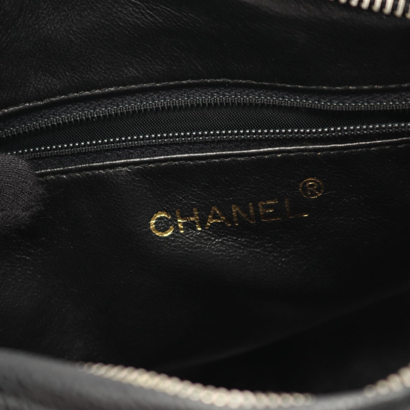 Chanel Chanel Chanel Coco Mark Grained Calf Shoulder Bag Leather Shoulder Bag Size ONE SIZE - 4 Thumbnail