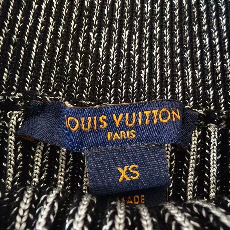 Louis Vuitton Louis Vuitton Knit Flared Hem Long Skirt Size 24" / US 00 / IT 34 - 3 Thumbnail
