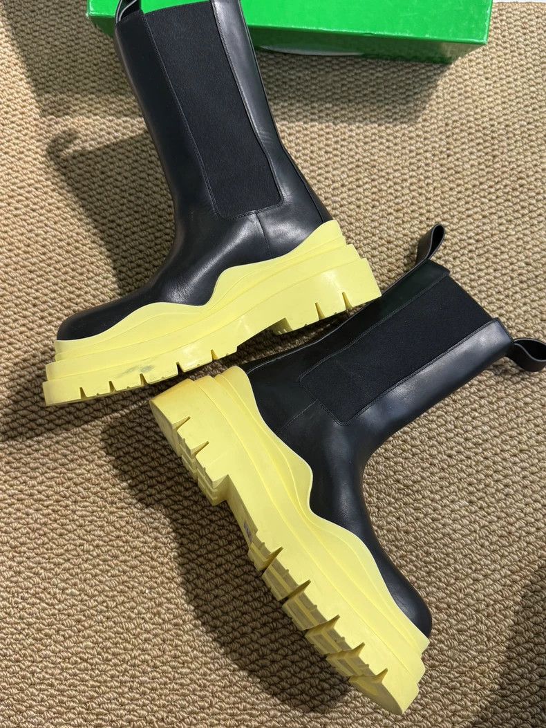 Bottega Veneta Bottega Veneta Black Yellow Ankle Boots Size US 7 / IT 37 - 2 Thumbnail