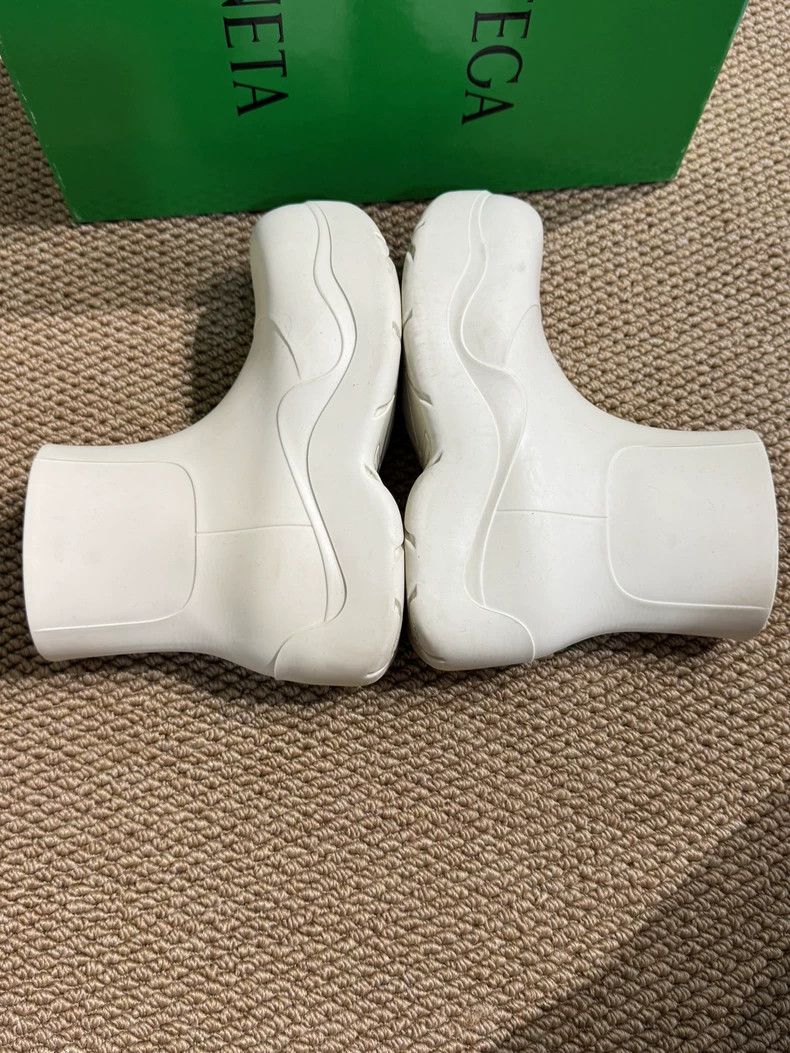 Bottega Veneta Bottega Veneta White Rain Boots Size 37 Size US 6 / IT 36 - 4 Thumbnail