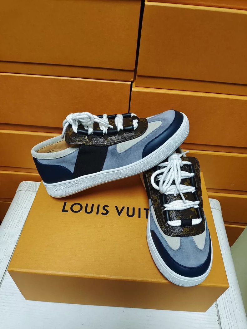Louis Vuitton LV Leather Lace-Up Sneakers in Size 36.5 Size US 6 / IT 36 - 5 Thumbnail