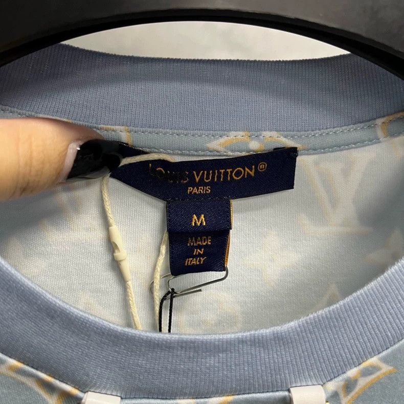 Louis Vuitton Louis Vuitton Blue Short Sleeve Dress Size 28" / US 6 / IT 42 - 2 Thumbnail