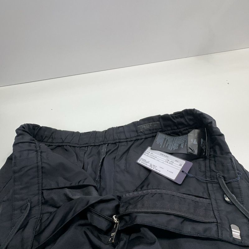 Prada Prada Black Re-Nylon Logo Casual Shorts Size US 44 / EU 60 - 16 Thumbnail