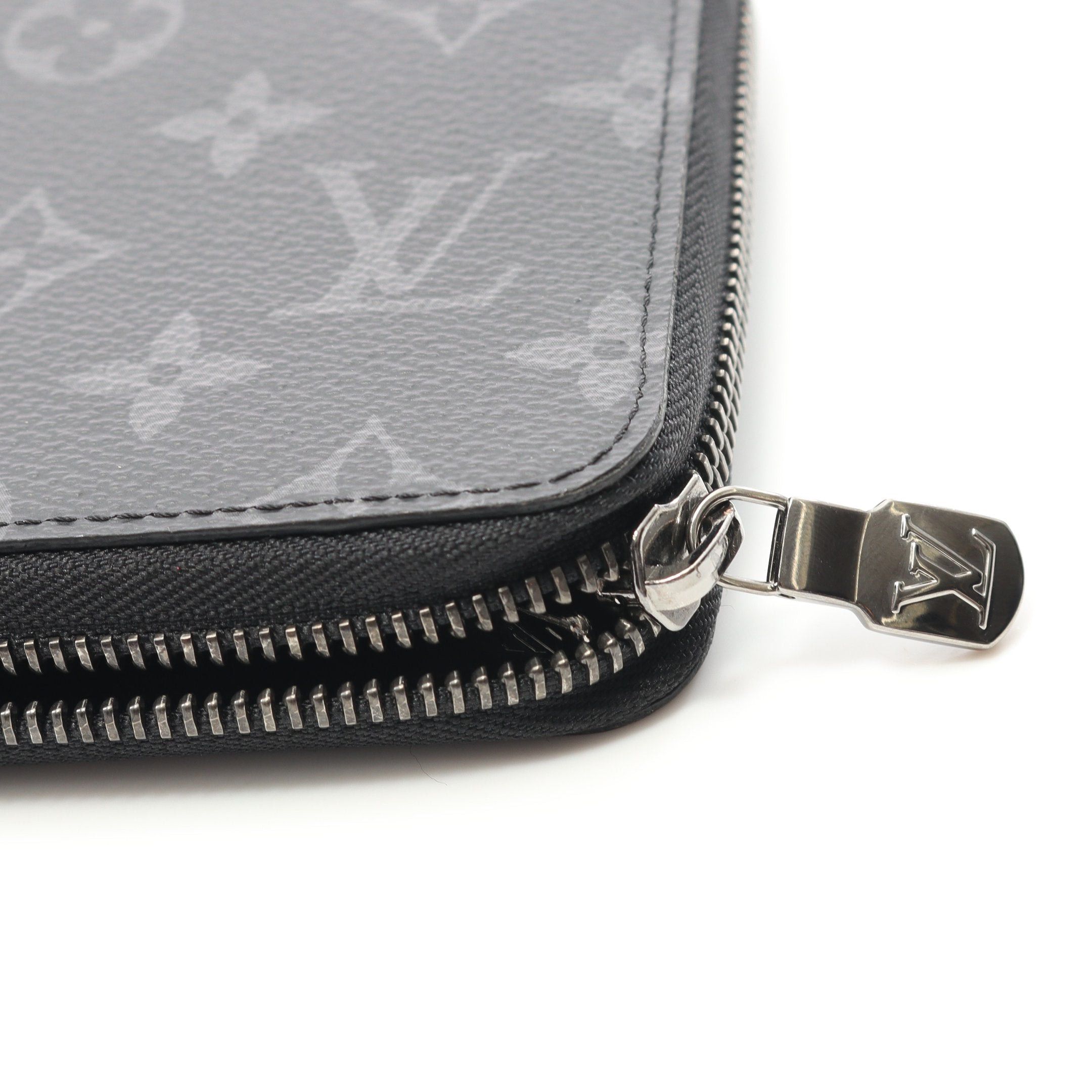 Louis Vuitton Louis Vuitton Zippy Organizer Nm Monogram Eclipse Round Zipper Long Wallet Black Size ONE SIZE - 9 Thumbnail
