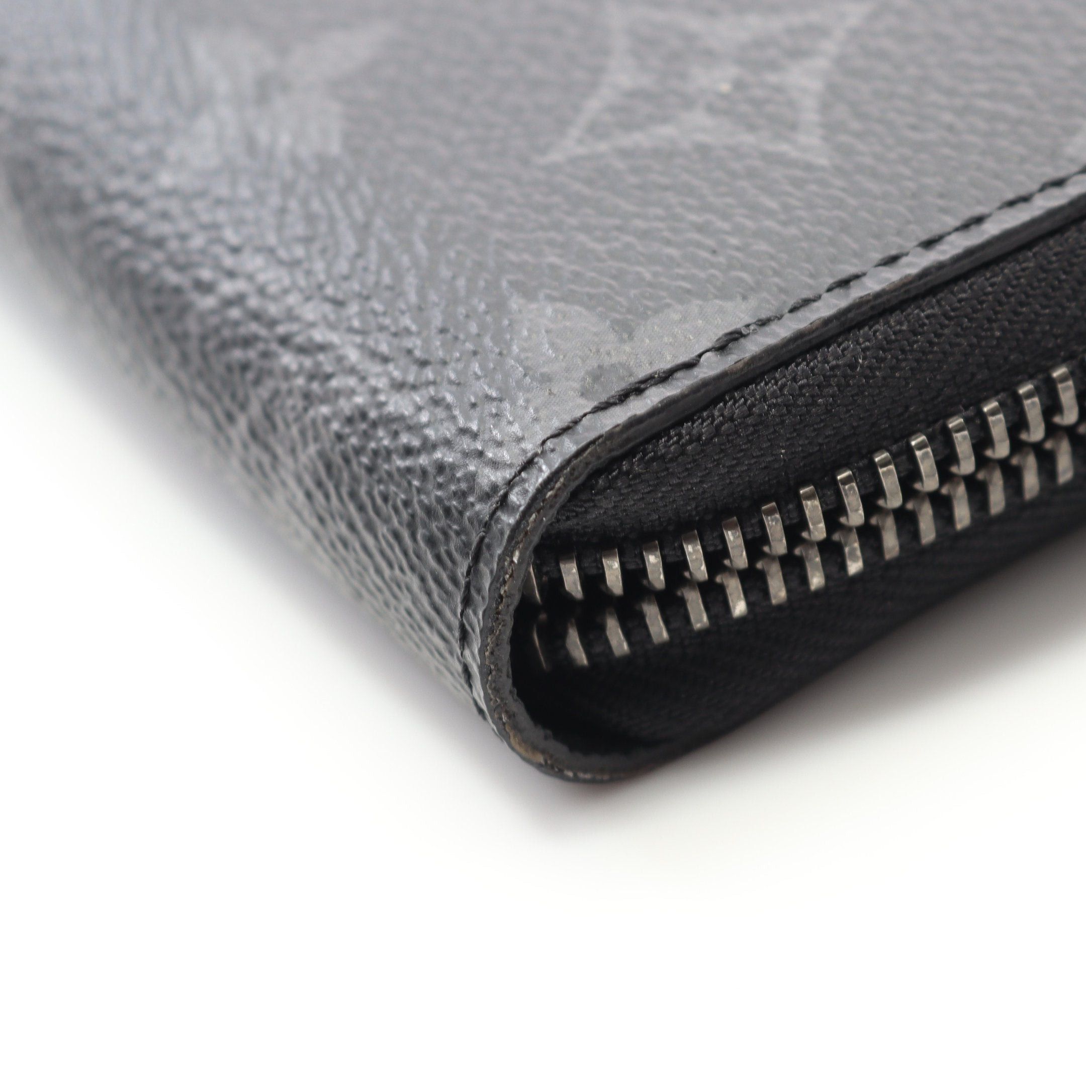 Louis Vuitton Louis Vuitton Zippy Organizer Nm Monogram Eclipse Round Zipper Long Wallet Black Size ONE SIZE - 8 Thumbnail
