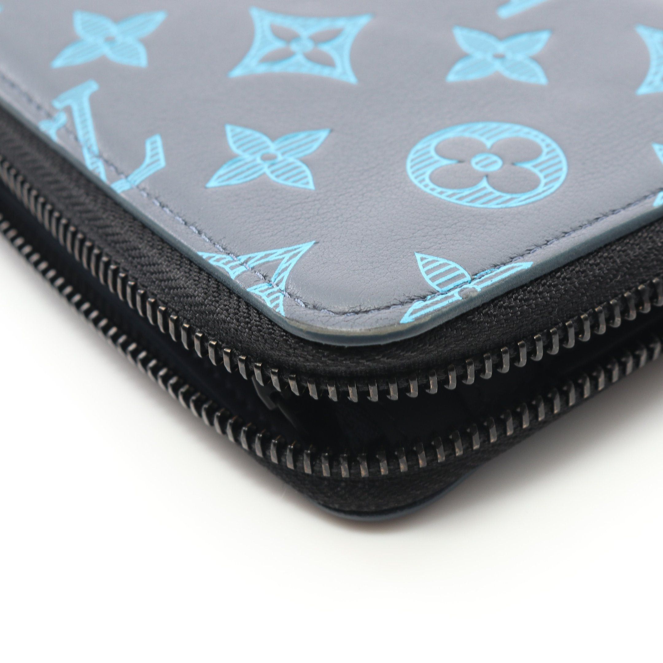 Louis Vuitton Louis Vuitton Zippy Wallet Vertical Monogram Shadow Round Zipper Long Leather Navy Size ONE SIZE - 8 Thumbnail