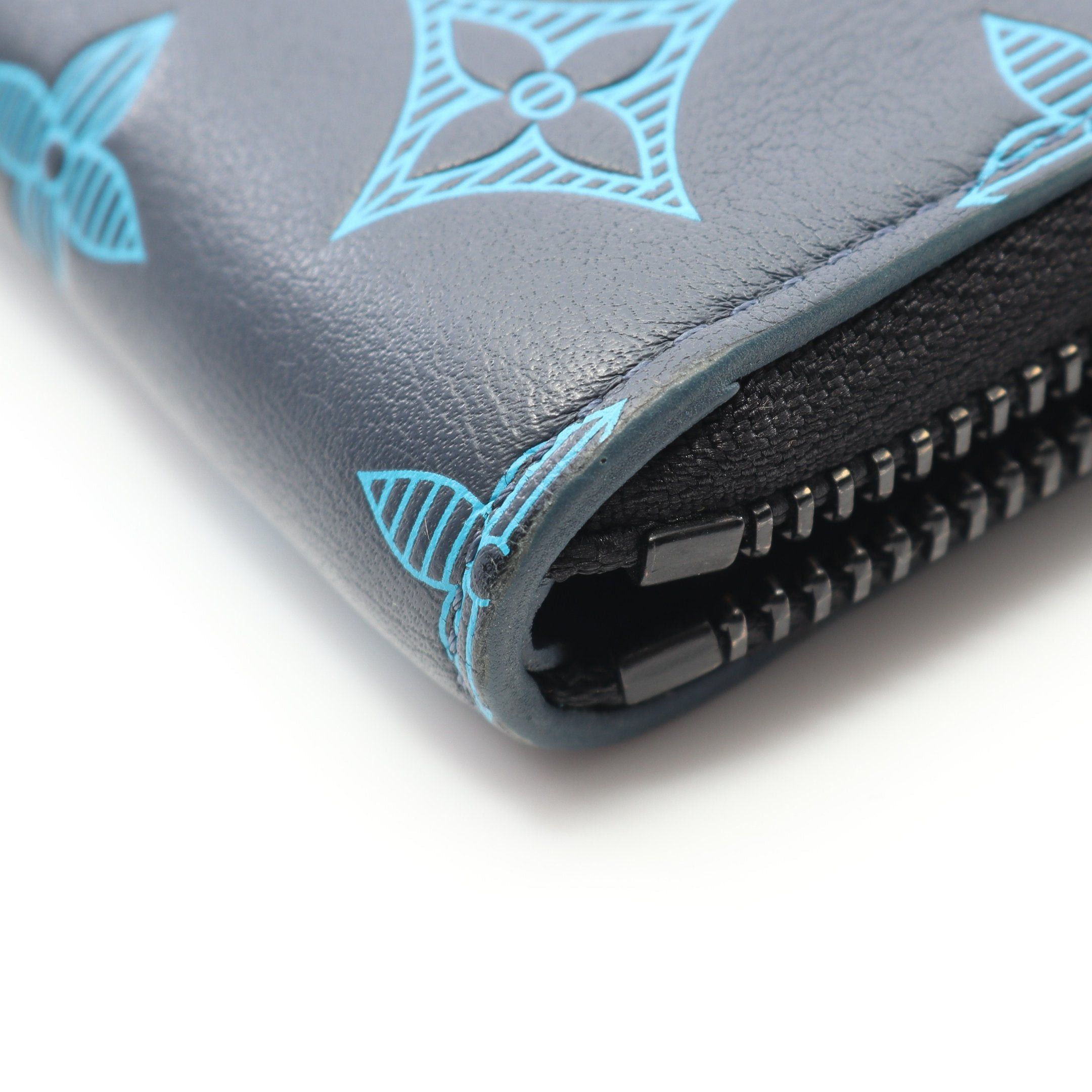 Louis Vuitton Louis Vuitton Zippy Wallet Vertical Monogram Shadow Round Zipper Long Leather Navy Size ONE SIZE - 7 Thumbnail