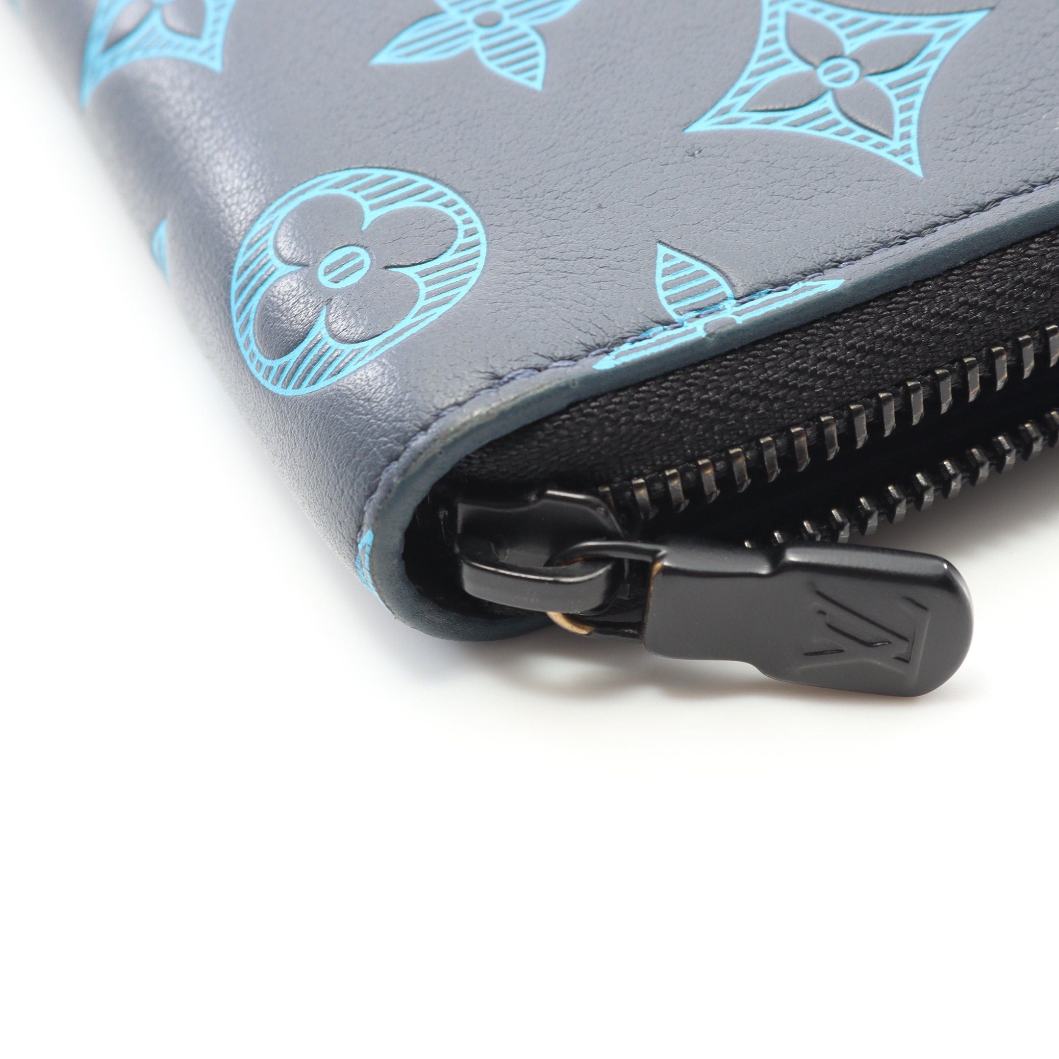 Louis Vuitton Louis Vuitton Zippy Wallet Vertical Monogram Shadow Round Zipper Long Leather Navy Size ONE SIZE - 6 Thumbnail