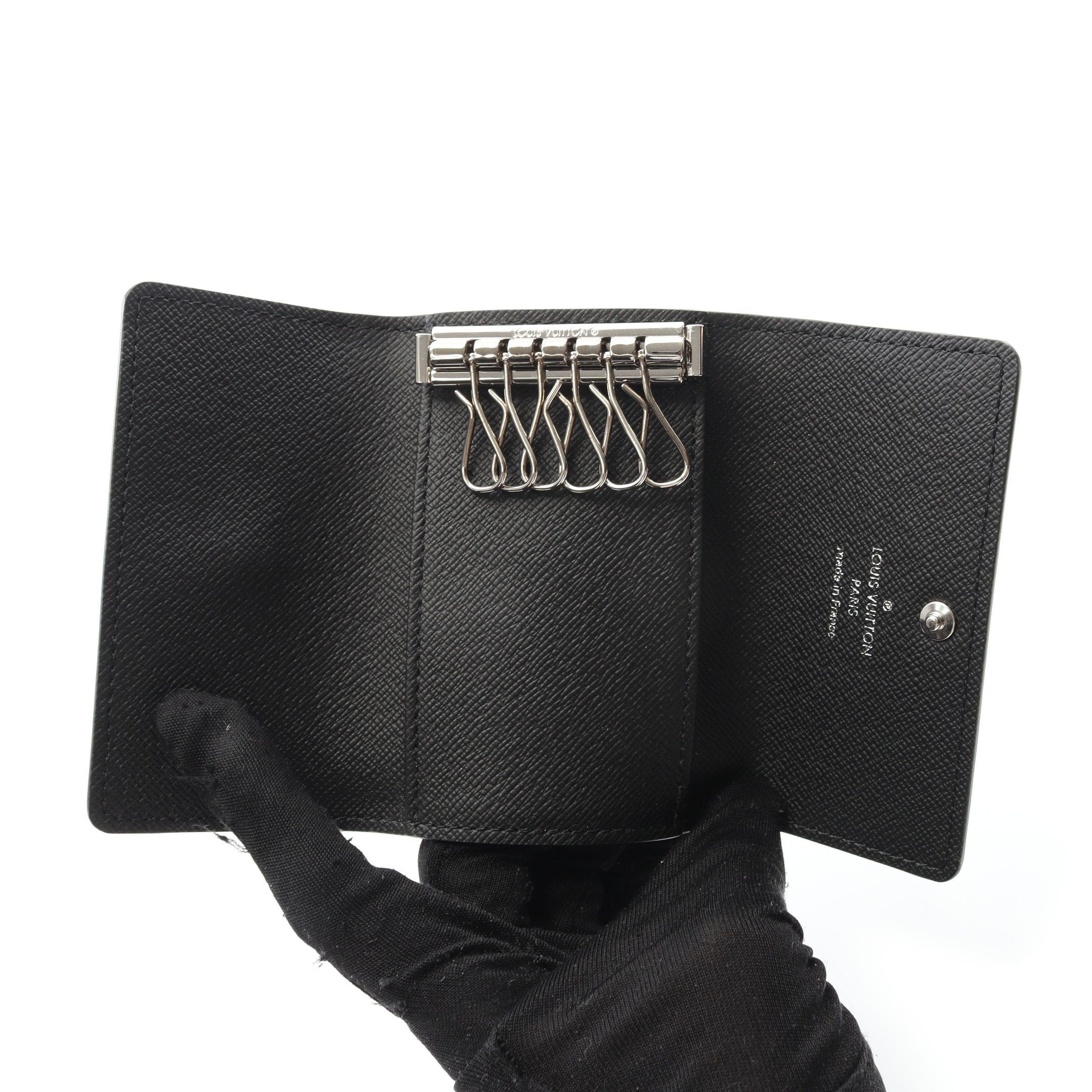 Louis Vuitton Louis Vuitton Multicle 6 Monogram Eclipse Key Case Black Size ONE SIZE - 3 Thumbnail
