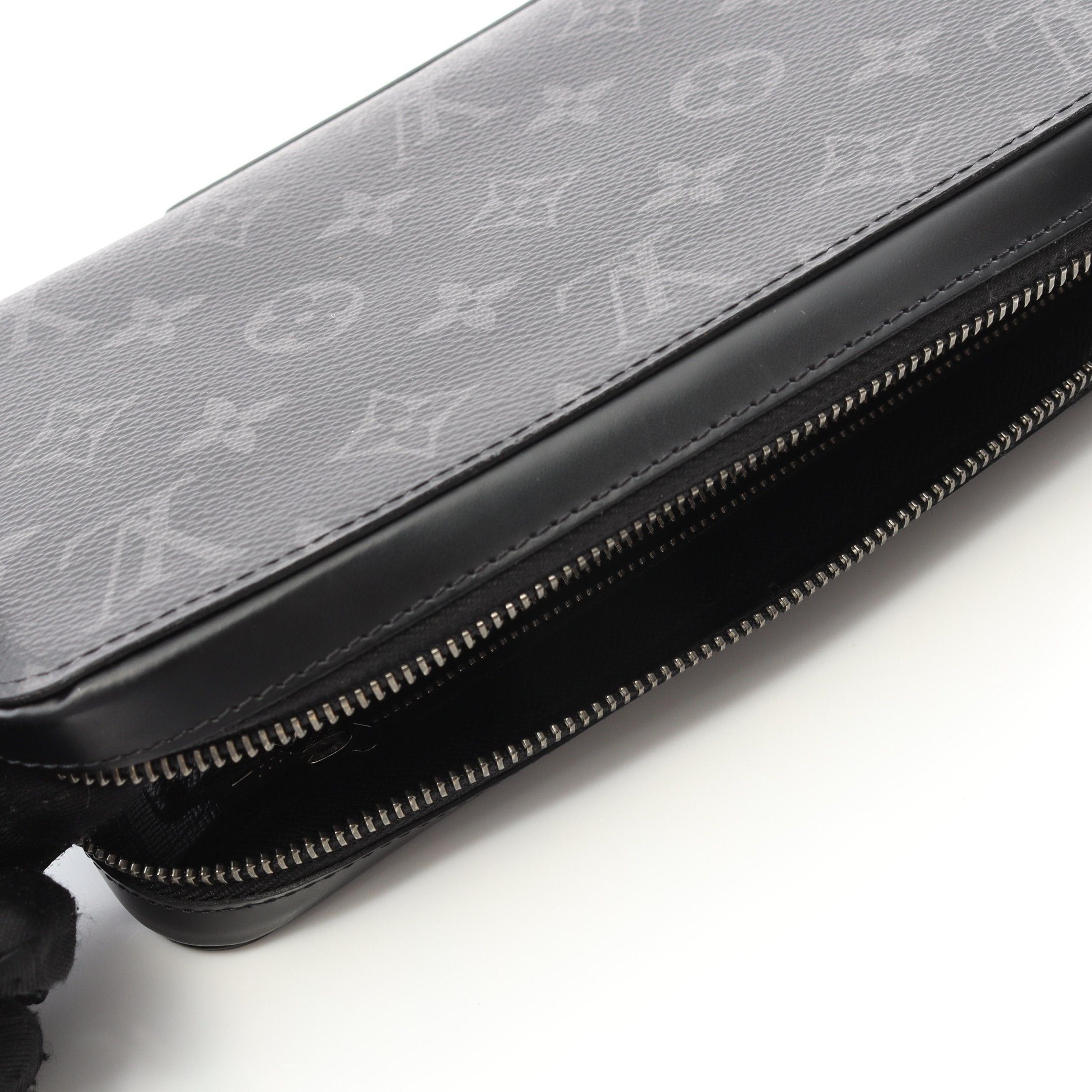 Louis Vuitton Louis Vuitton Zippy Xl Monogram Eclipse Round Zipper Long Wallet Leather Black Size ONE SIZE - 6 Thumbnail