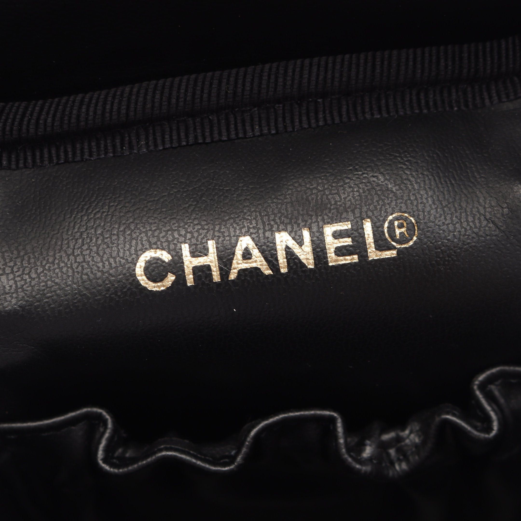 Chanel Chanel Coco Mark Handbag Vanity Bag Caviar Skin Black Gold Hardware Size ONE SIZE - 4 Thumbnail
