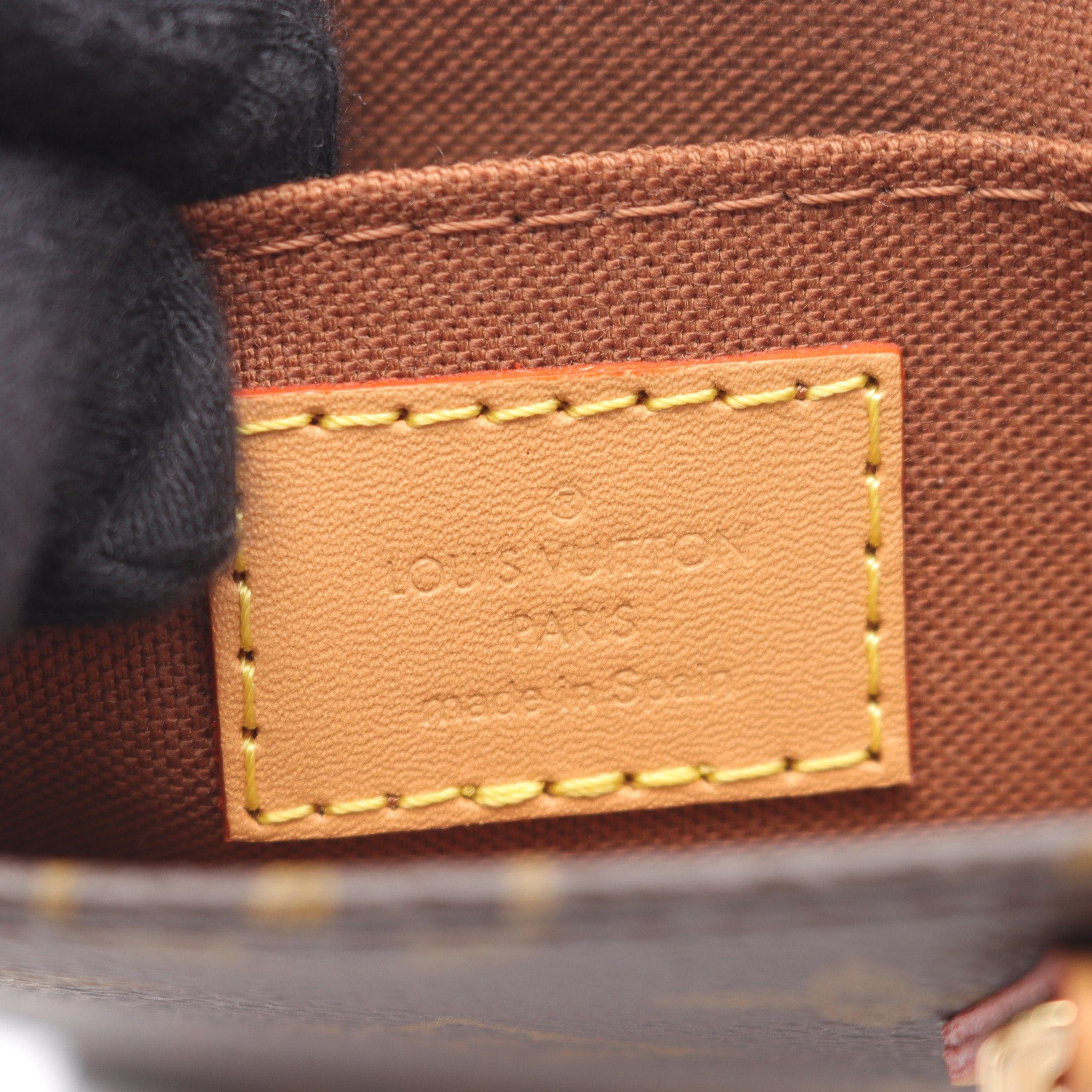 Louis Vuitton Louis Vuitton Petite Sac Plat Monogram Handbag Leather Brown Size ONE SIZE - 4 Thumbnail