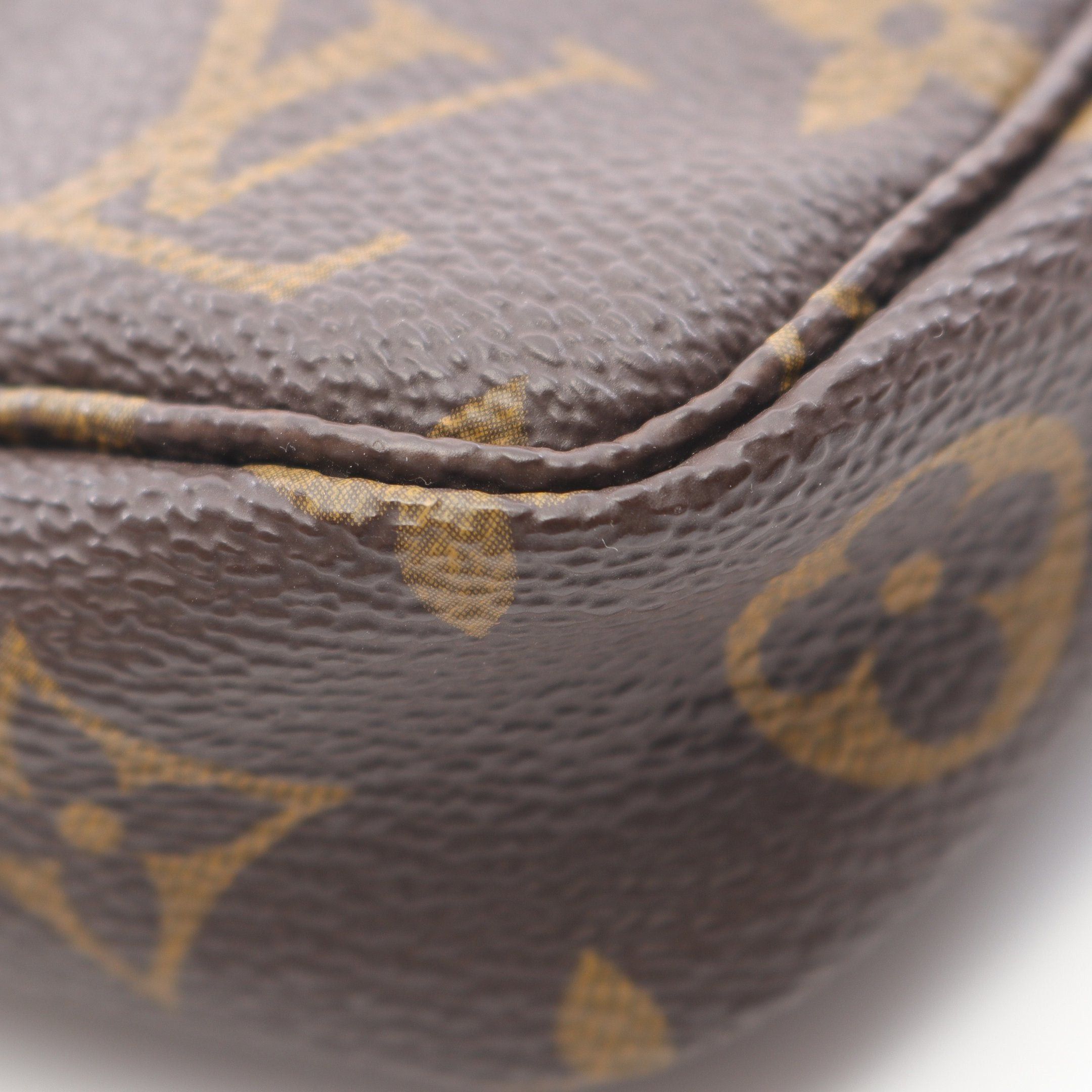 Louis Vuitton Louis Vuitton Pochette Accessoires Monogram Handbag Leather Brown Size ONE SIZE - 10 Thumbnail