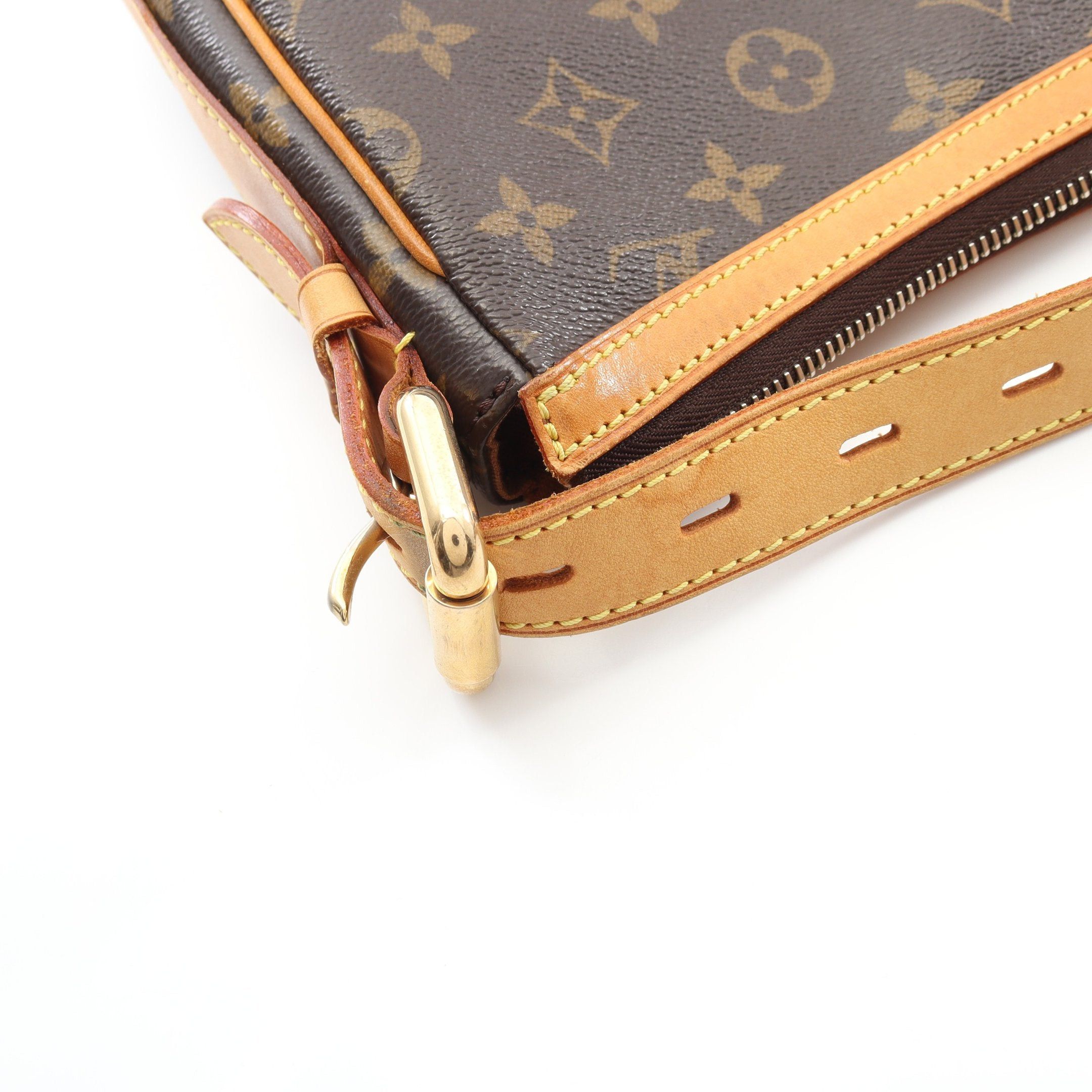 Louis Vuitton Louis Vuitton Tulum Gm Monogram Shoulder Bag Leather Brown Size ONE SIZE - 10 Thumbnail